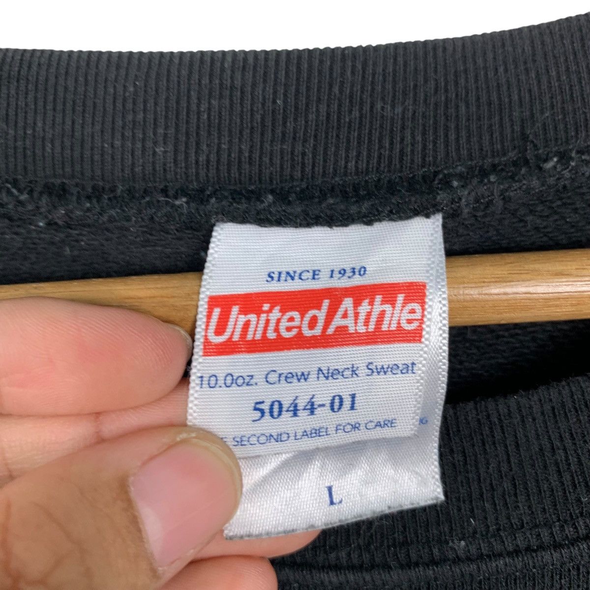 Japanese Brand UNITED ATHLE BB Big Logo Crewneck Sweatshirt #1918-C83 Size US L / EU 52-54 / 3 - 11 Thumbnail