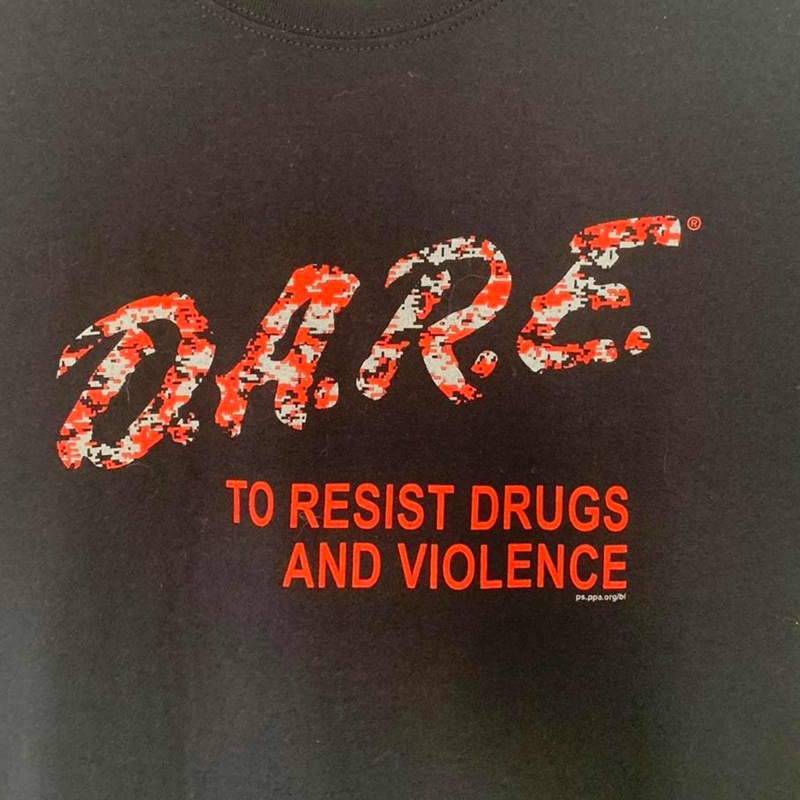 Vintage D.A.R.E DARE Digi Camo t shirt Size US S / EU 44-46 / 1 - 2 Thumbnail