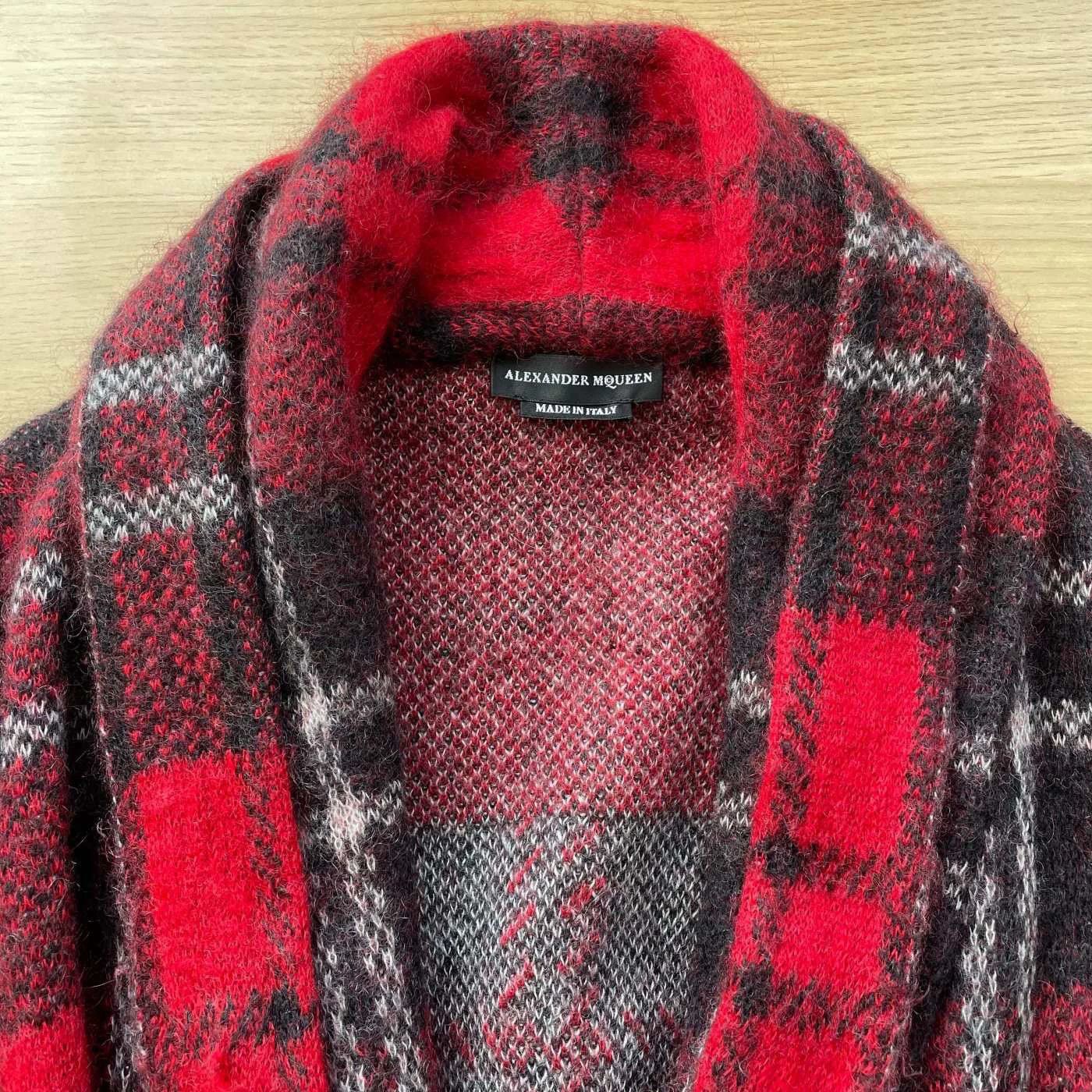 Alexander McQueen Alexander McQueen 99 New Runway Mohair Knit Red M Size US M / EU 48-50 / 2 - 3 Thumbnail