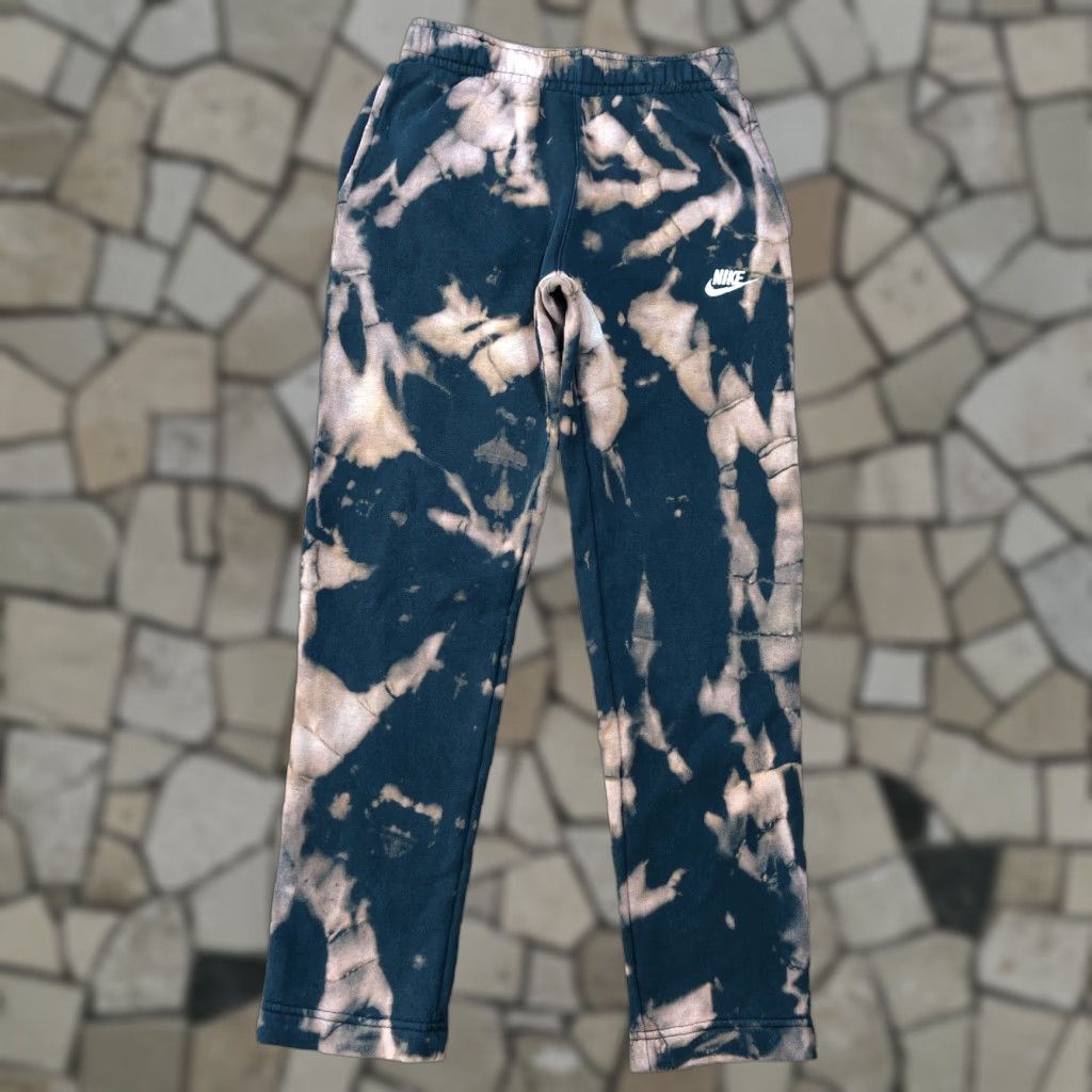 Nike VINTAGE Nike Sweatpants Black Adult XS Tie Dye Drawstring Pockets 90s University Athleisure Logo Size US 27 - 1 Thumbnail