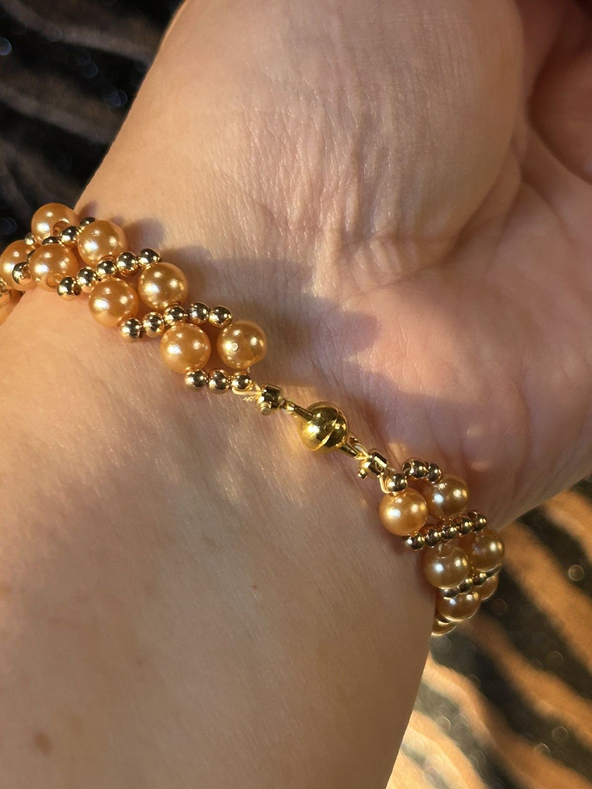 Handmade Handcrafted champagne pearl lattice bracelet Size ONE SIZE - 3 Thumbnail