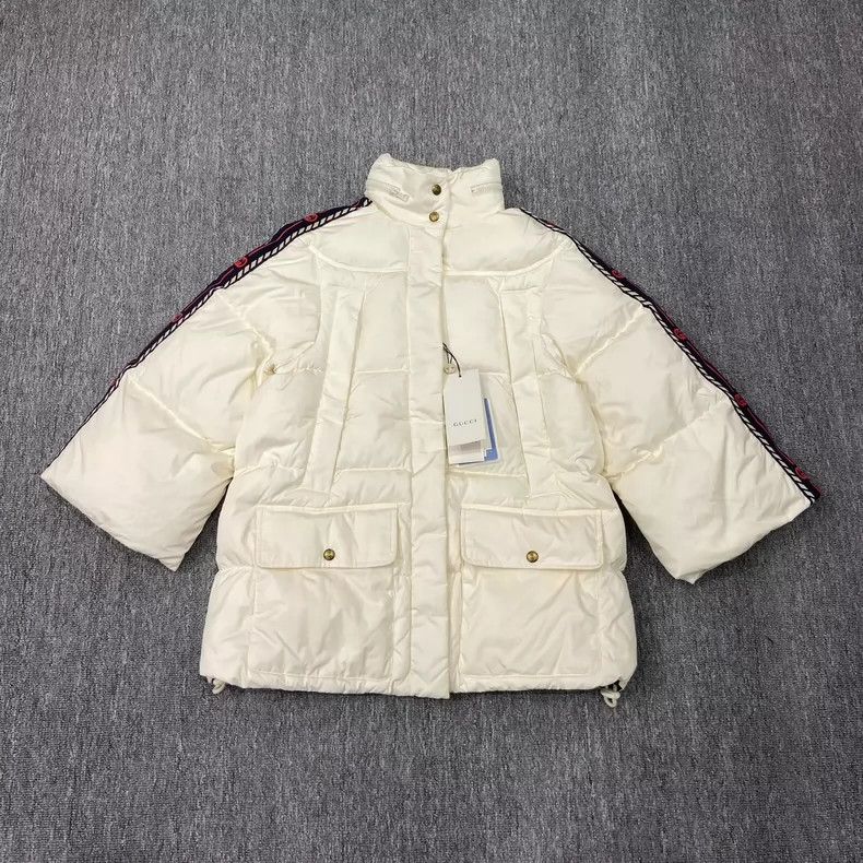 Gucci Size 36 White striped string logo down jacket size36