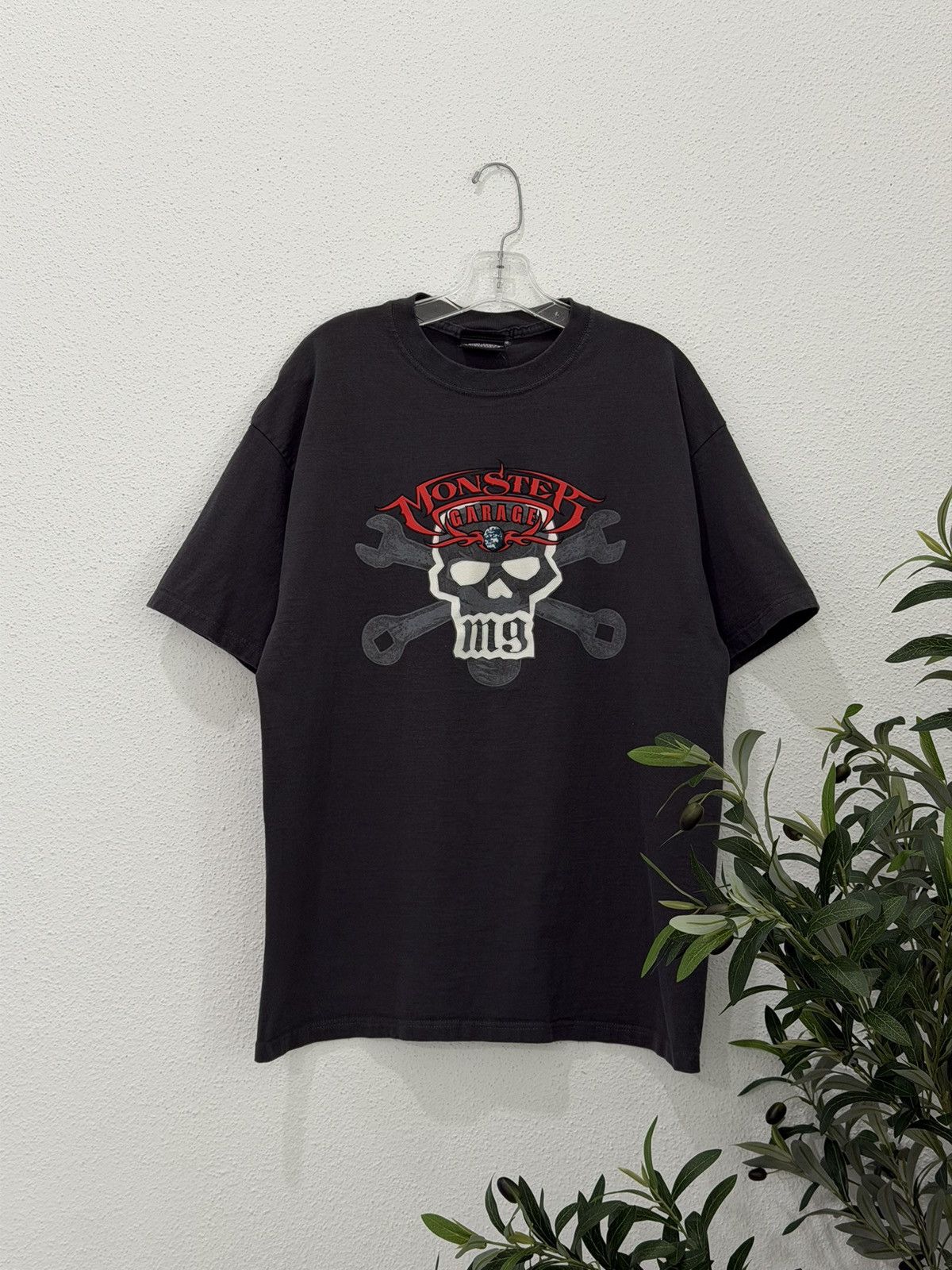 Vintage Vintage Y2K 2004 Discovery Channel TV Show Monster Garage XL Size US XL / EU 56 / 4 - 1 Thumbnail