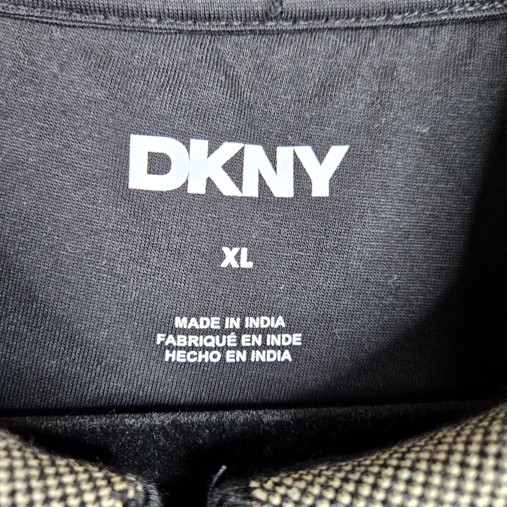 DKNY DKNY Polo Shirt Men’s XL Black Textured Short Sleeve Knit Logo Button Cap Neck Zip Notch Modern Classic Shirt Size US XL / EU 56 / 4 - 3 Thumbnail