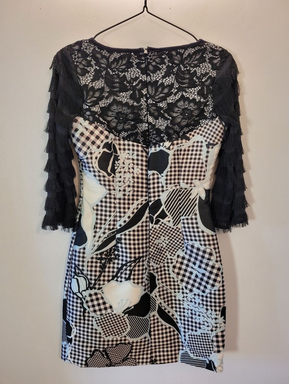 Other Save The Queen Black White Fringe Half Sleeve Lace Dress Xs Size XS / US 0-2 / IT 36-38 - 4 Thumbnail
