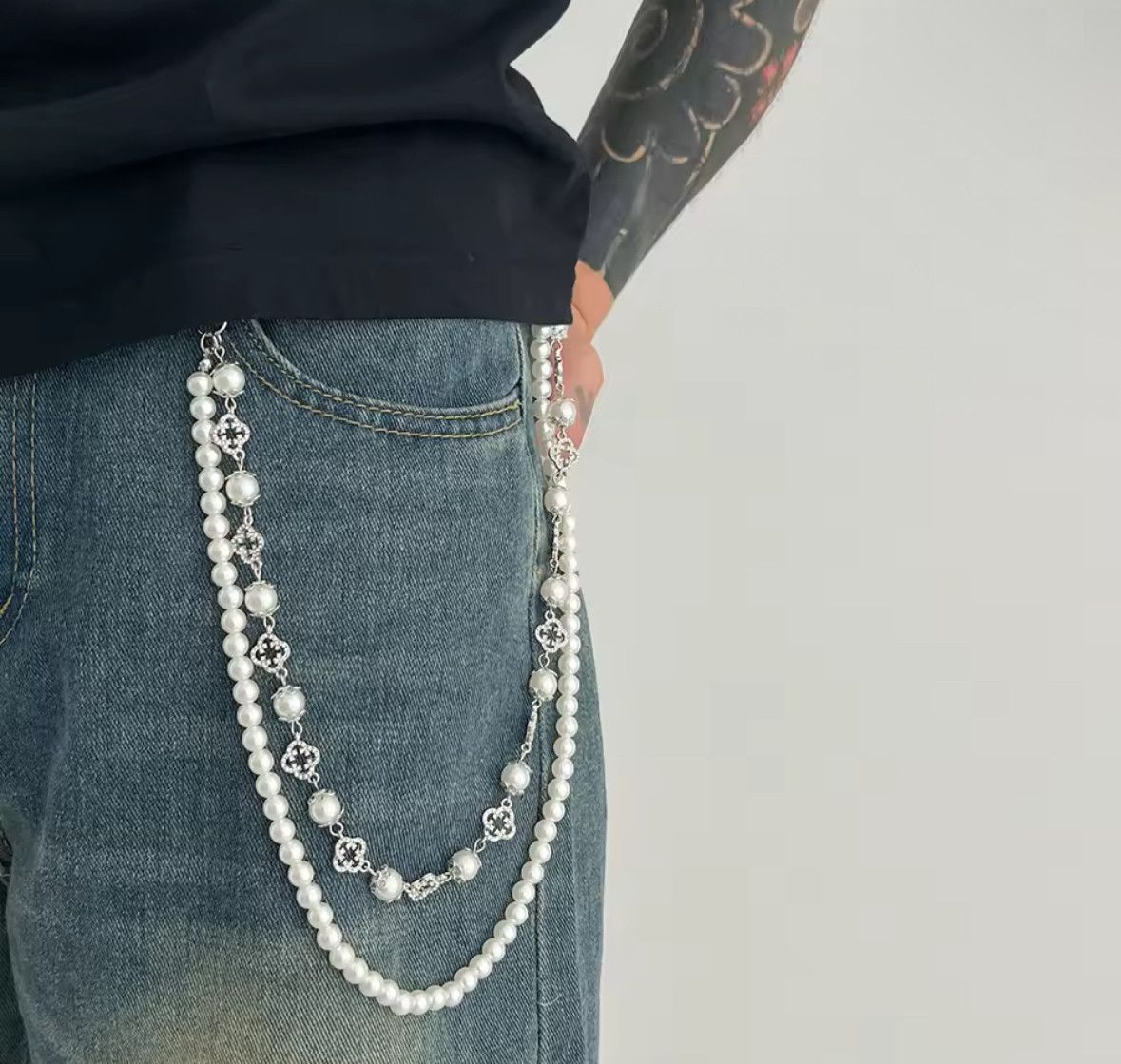 Other Exquisite Four-leaf Imite Pearl Keychain Wallet Belt Chain Size ONE SIZE - 1 Thumbnail
