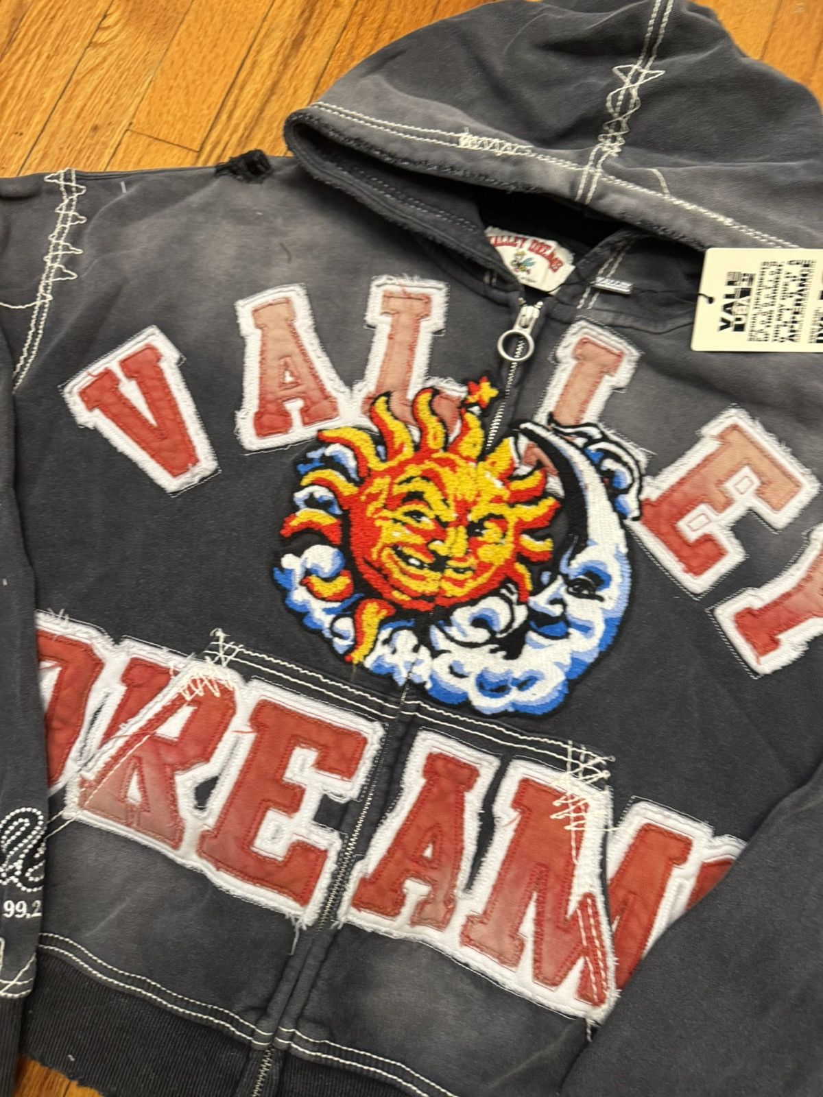 Vale Vale Black Sunny Zip Up Sun Moon Valley Dream Hoodie Size M Size US M / EU 48-50 / 2 - 6 Thumbnail