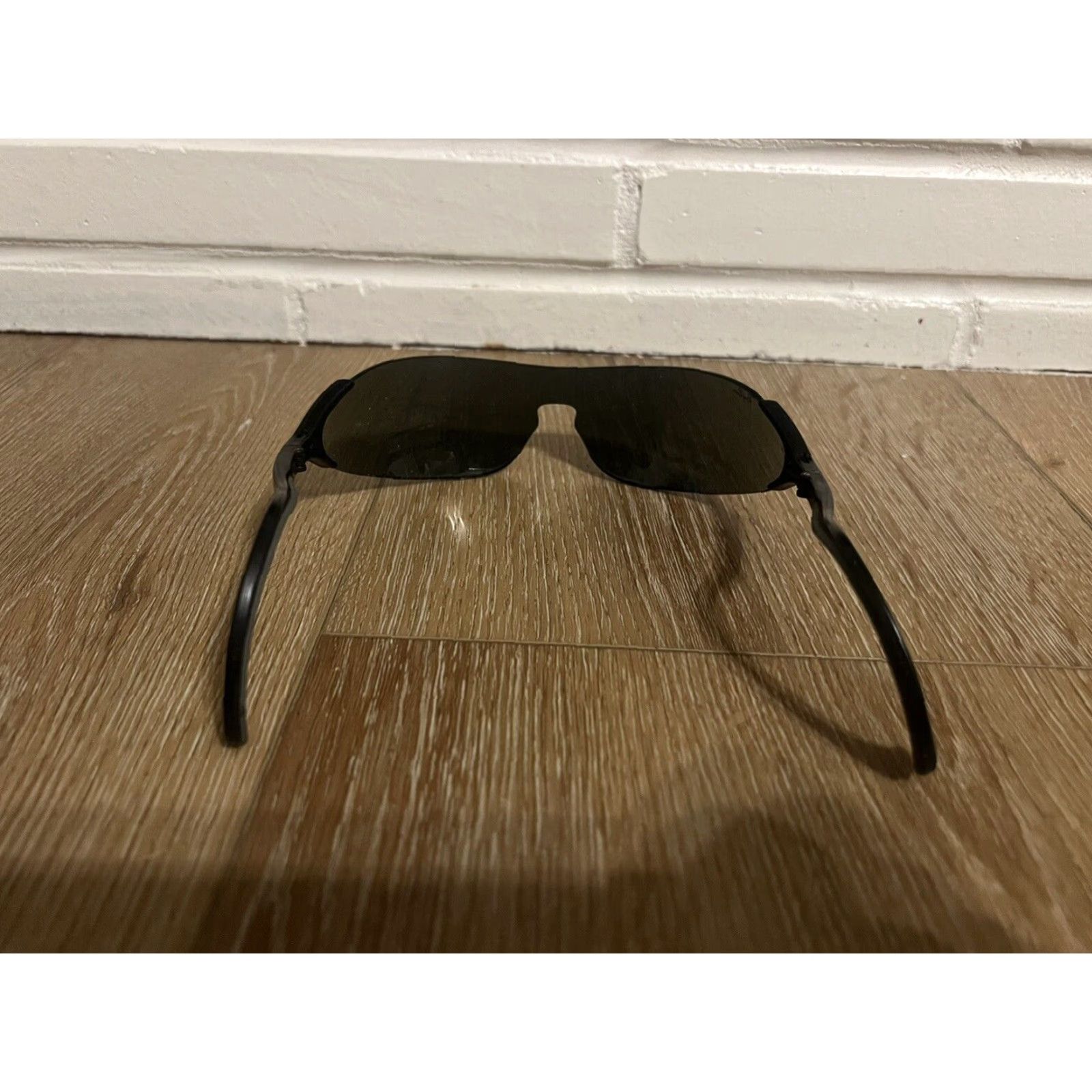 Vintage VINTAGE Ray-Ban XRAYS Sunglasses Men Shield Rimless Black Orange XRAYS XRAYS MPN: XRAYS Size ONE SIZE - 2 Thumbnail