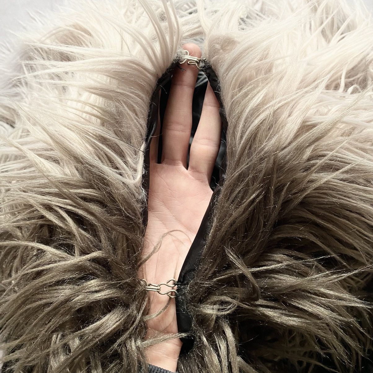 If Six Was Nine Crazy Opium Fuzzy Cropped Faux Fur Gradient Y2K Jacket Size S / US 4 / IT 40 - 6 Thumbnail