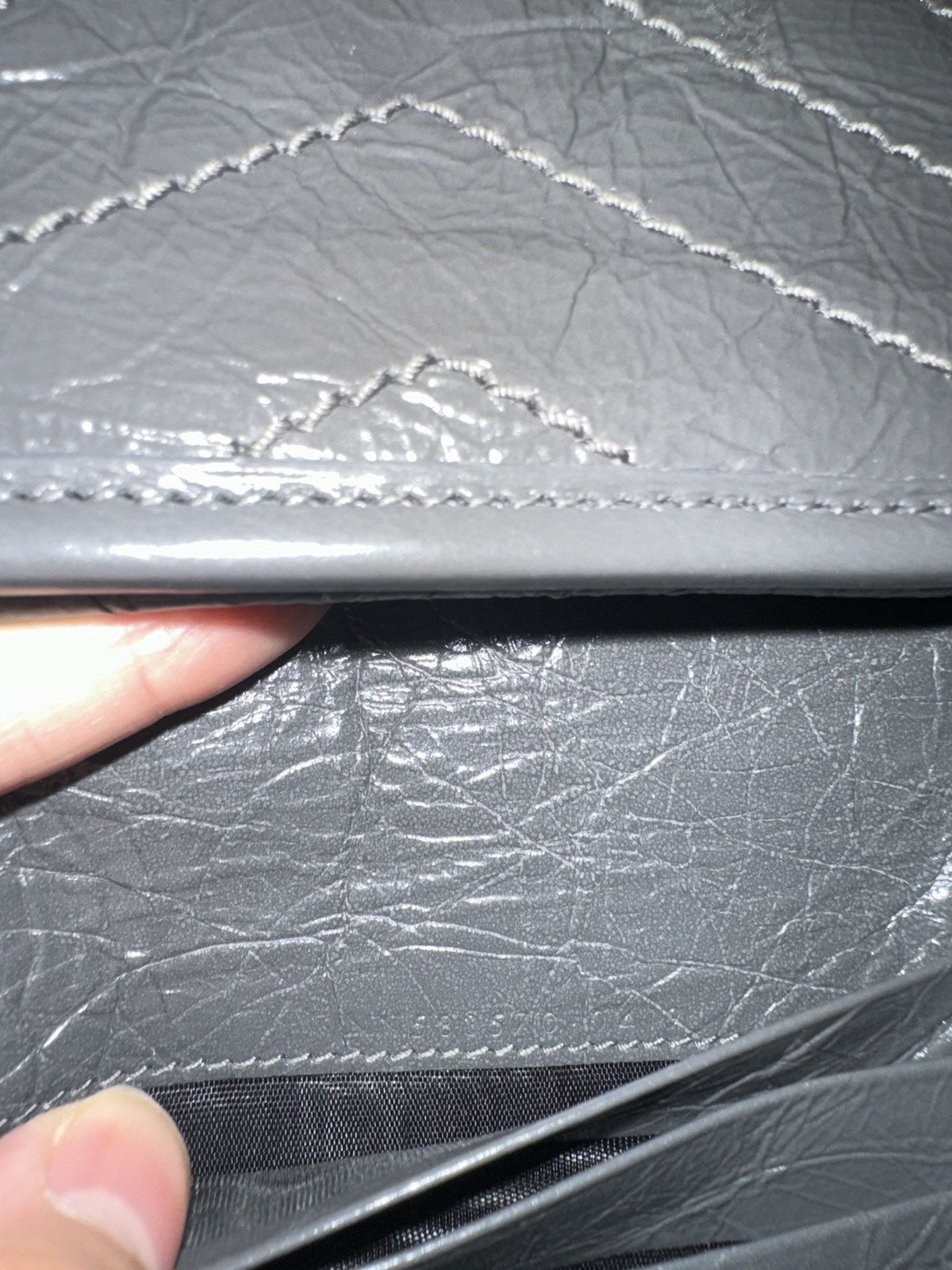 Yves Saint Laurent Saint Laurent Nikki Crinkled Wallet Size ONE SIZE - 4 Thumbnail