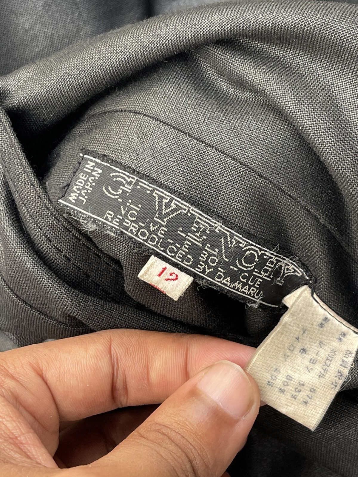 Givenchy 🔥VINTAGE GIVENCHY BLACK METALLIC/WOOL REVERSIBLE JACKET Size US M / EU 48-50 / 2 - 18 Thumbnail