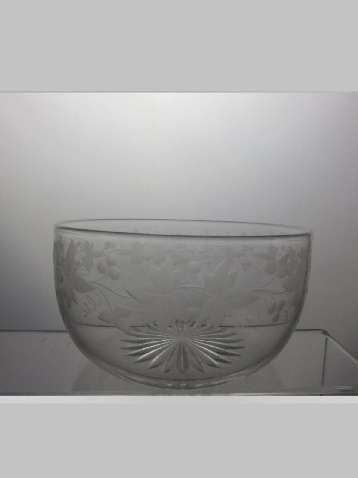 The Unbranded Brand Vintage Etched Glass Small Finger Bowl 2 2/3" Size ONE SIZE - 1 Thumbnail