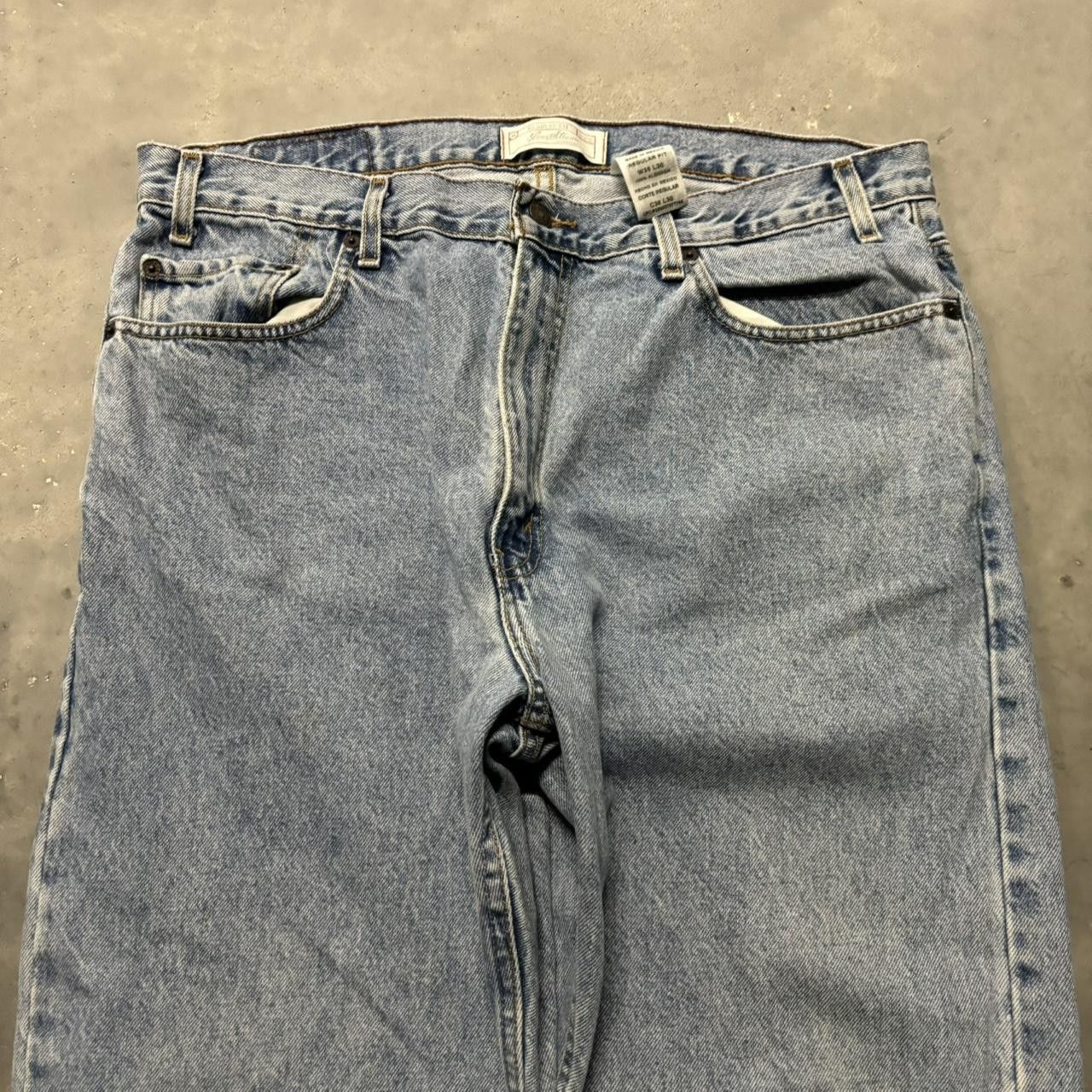 Levi's × Vintage Crazy Vintage Y2K/2000s Levi’s Light Wash Skater Denim Jeans! Size US 36 / EU 52 - 5 Thumbnail