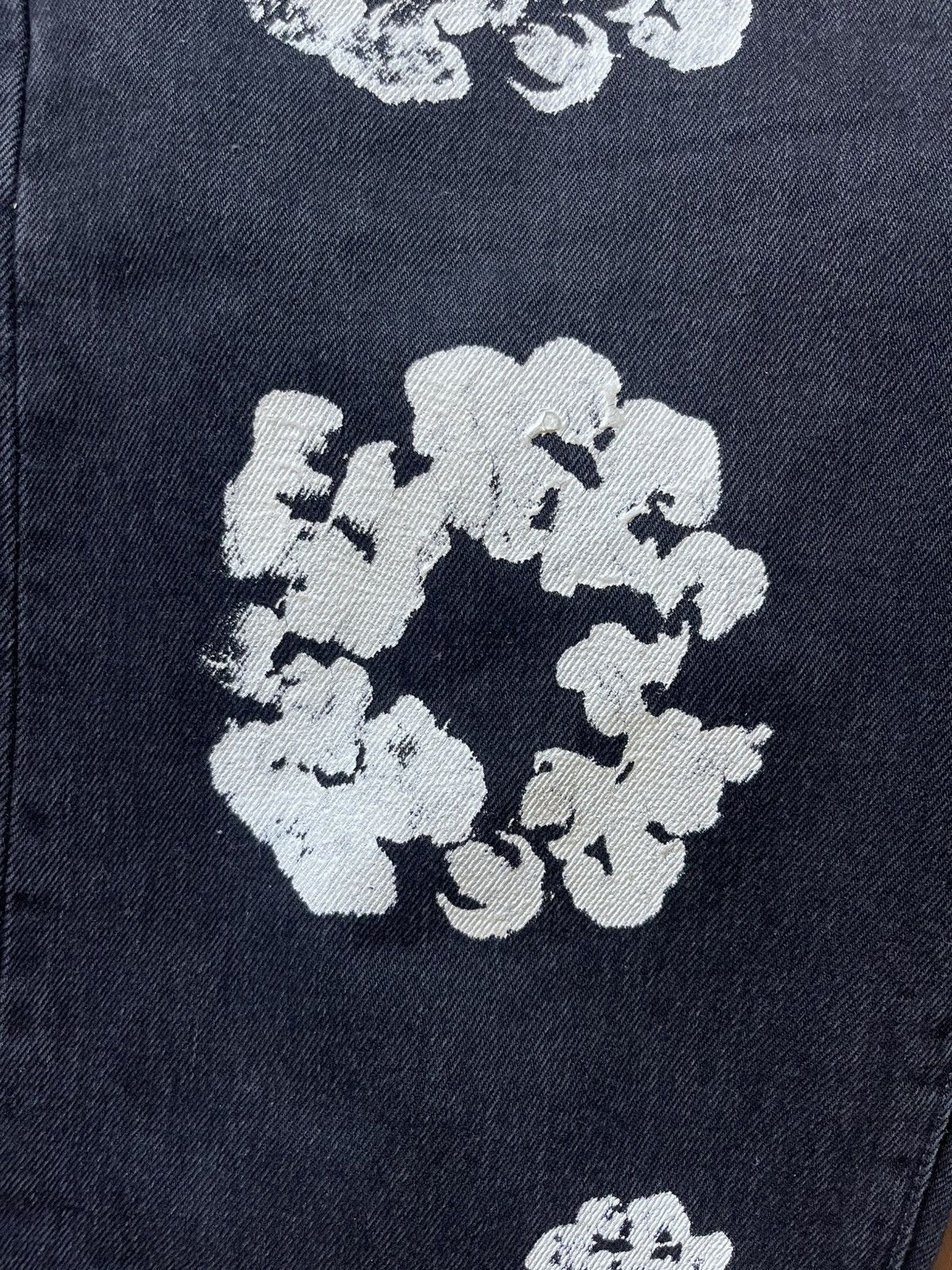 DENIM TEARS × Levi's Levi’s x DENIM TEARS 501 Black Denim Jeans 34W x 34L Size US 34 / EU 50 - 3 Thumbnail