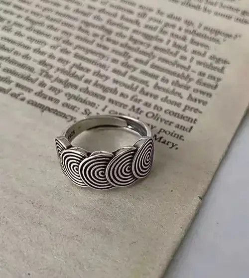 Other Abstract Spiral Circle Silver Modern Punk Art Psychedelic Size ONE SIZE - 2 Thumbnail