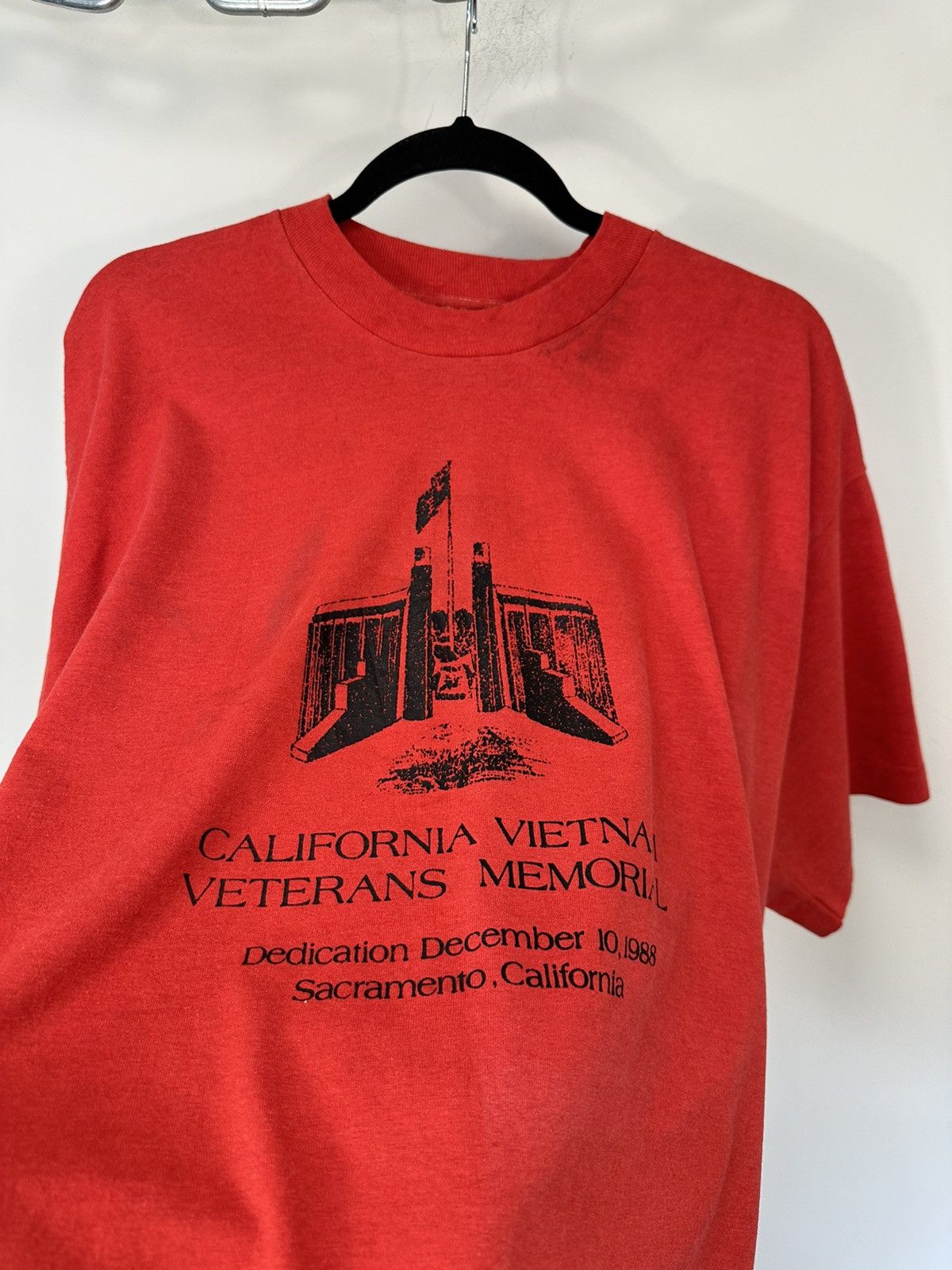 Vintage Vintage 90s California Vietnam Veterans Memorial Tee Size US XL / EU 56 / 4 - 6 Thumbnail