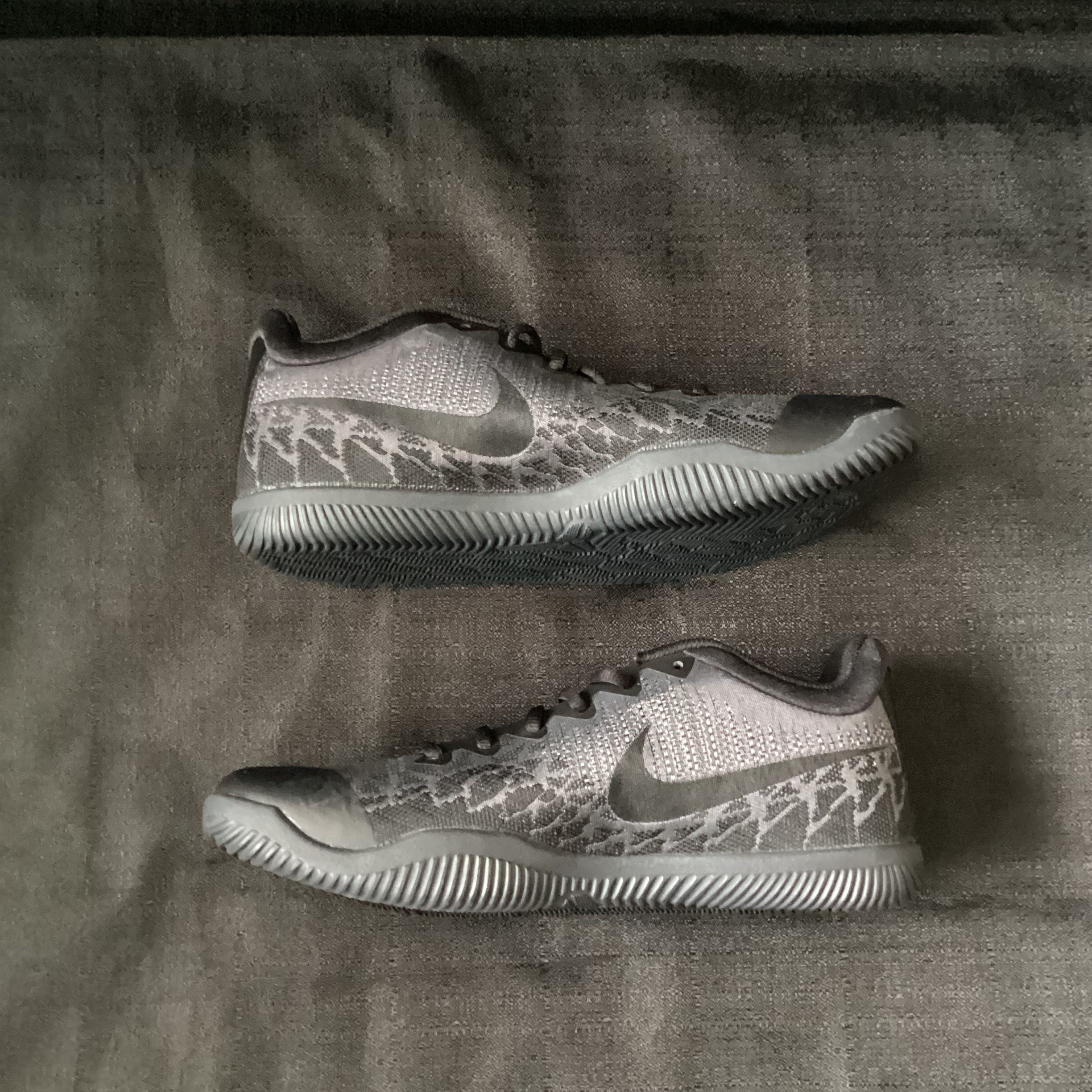Nike Kobe mamba rage triple black Size US 9.5 / EU 42-43 - 2 Thumbnail