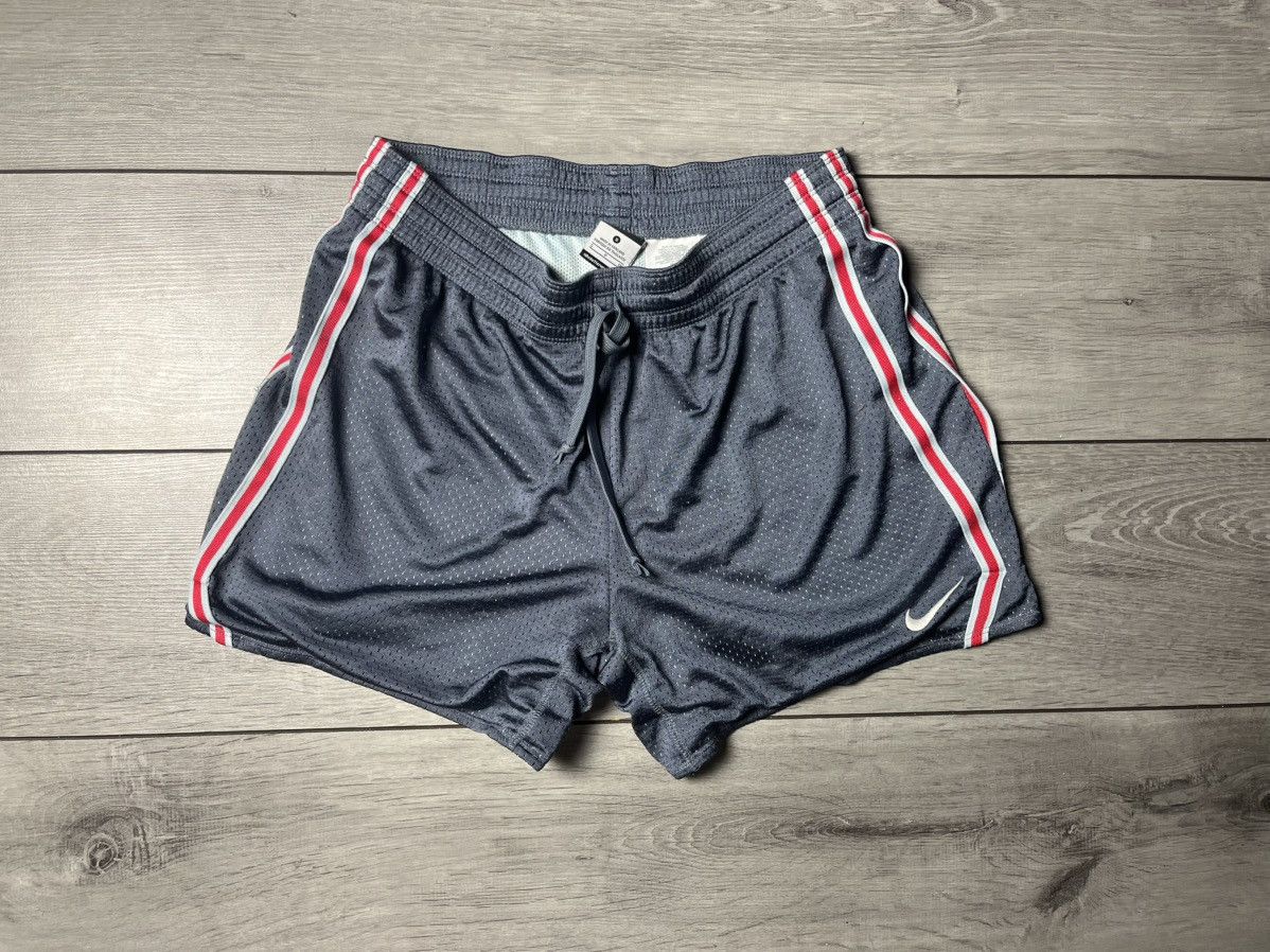 Nike Nike shorts basketball jersey knit size Small Size US 30 / EU 46 - 1 Thumbnail