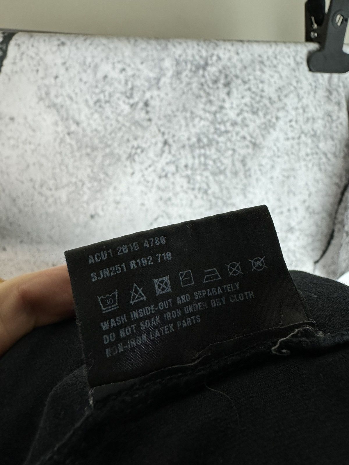 Prada Prada Milano Tab Logo Nylon Pocket Shoulder T-Shirt Size US S / EU 44-46 / 1 - 6 Thumbnail