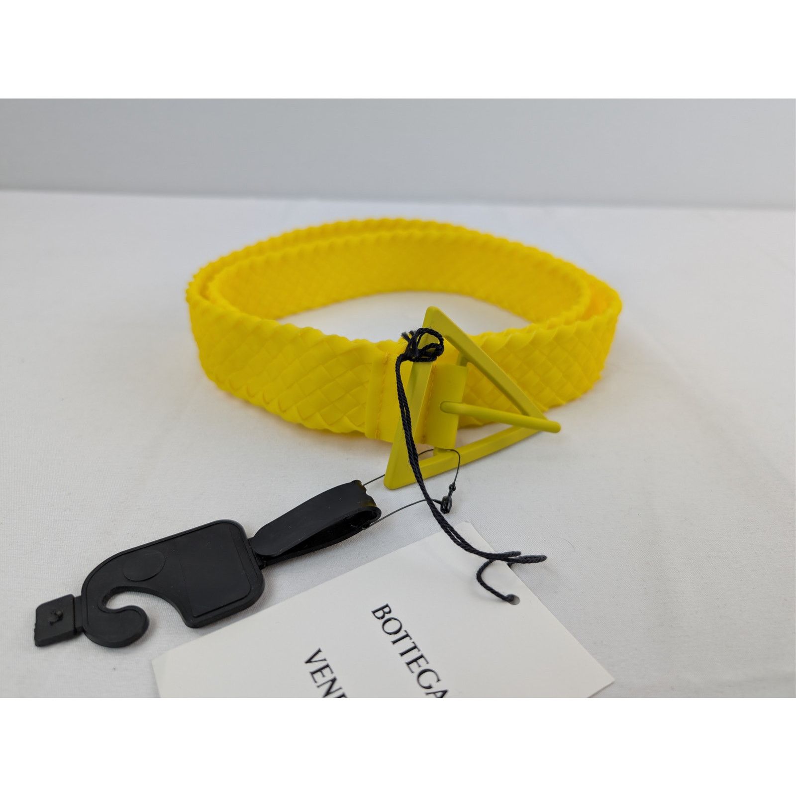 Bottega Veneta o1rshd1 Size: 90 / Intreccio Rubber Belt in Lemon Size 36 - 2 Thumbnail
