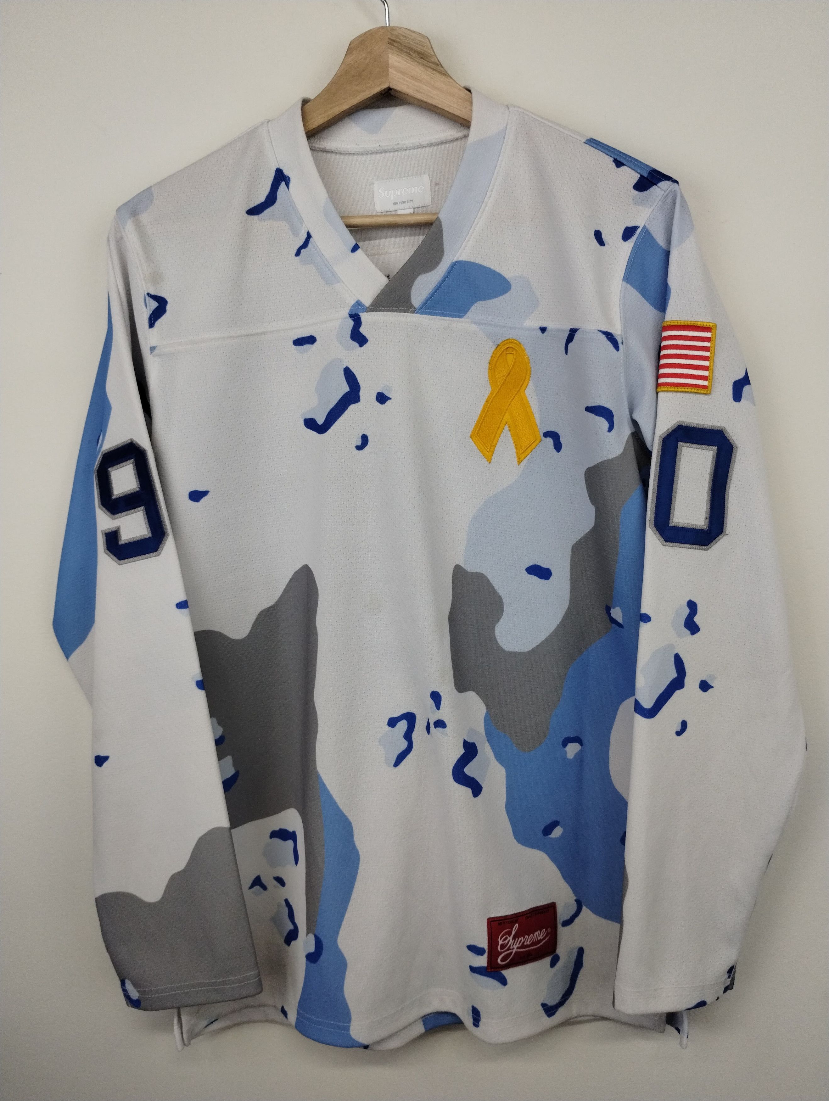 Supreme desert camo outlet hockey jersey