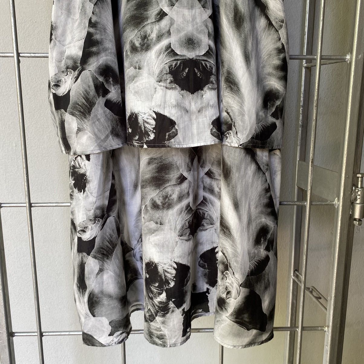 Alexander McQueen ALEXANDER MQUEEN Black & White Abstract Sleeveless Dress Size XS / US 0-2 / IT 36-38 - 5 Thumbnail