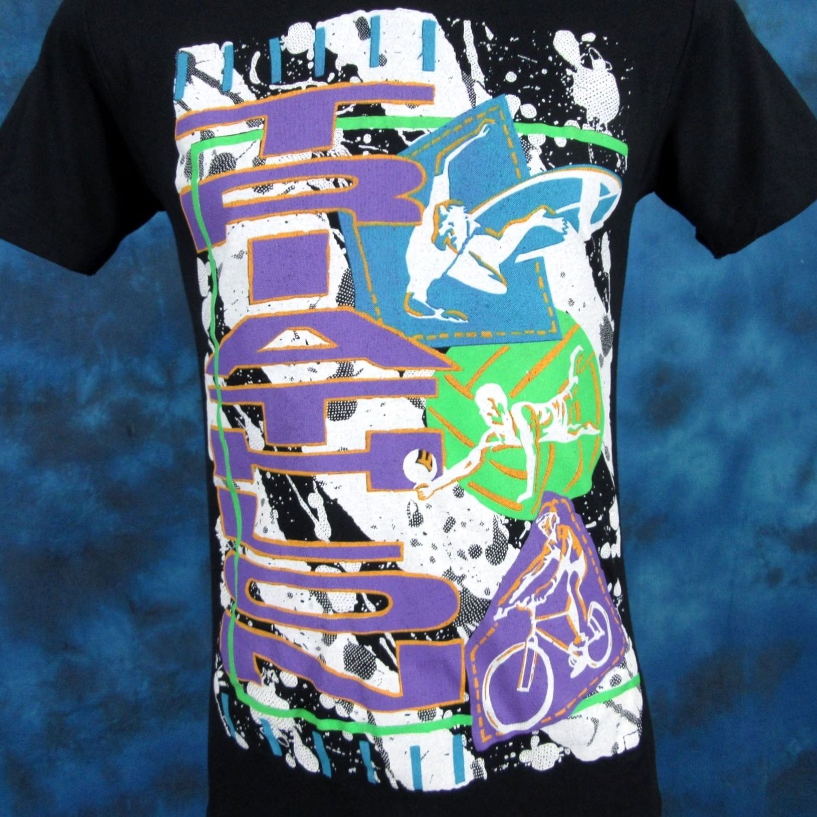 Vintage VINTAGE TRIATHLON T-Shirt XS Men Black 80s 90s Cartoon Surf Bicycle Single Stitch Volleyball Shirt Size US XS / EU 42 / 0 - 3 Thumbnail