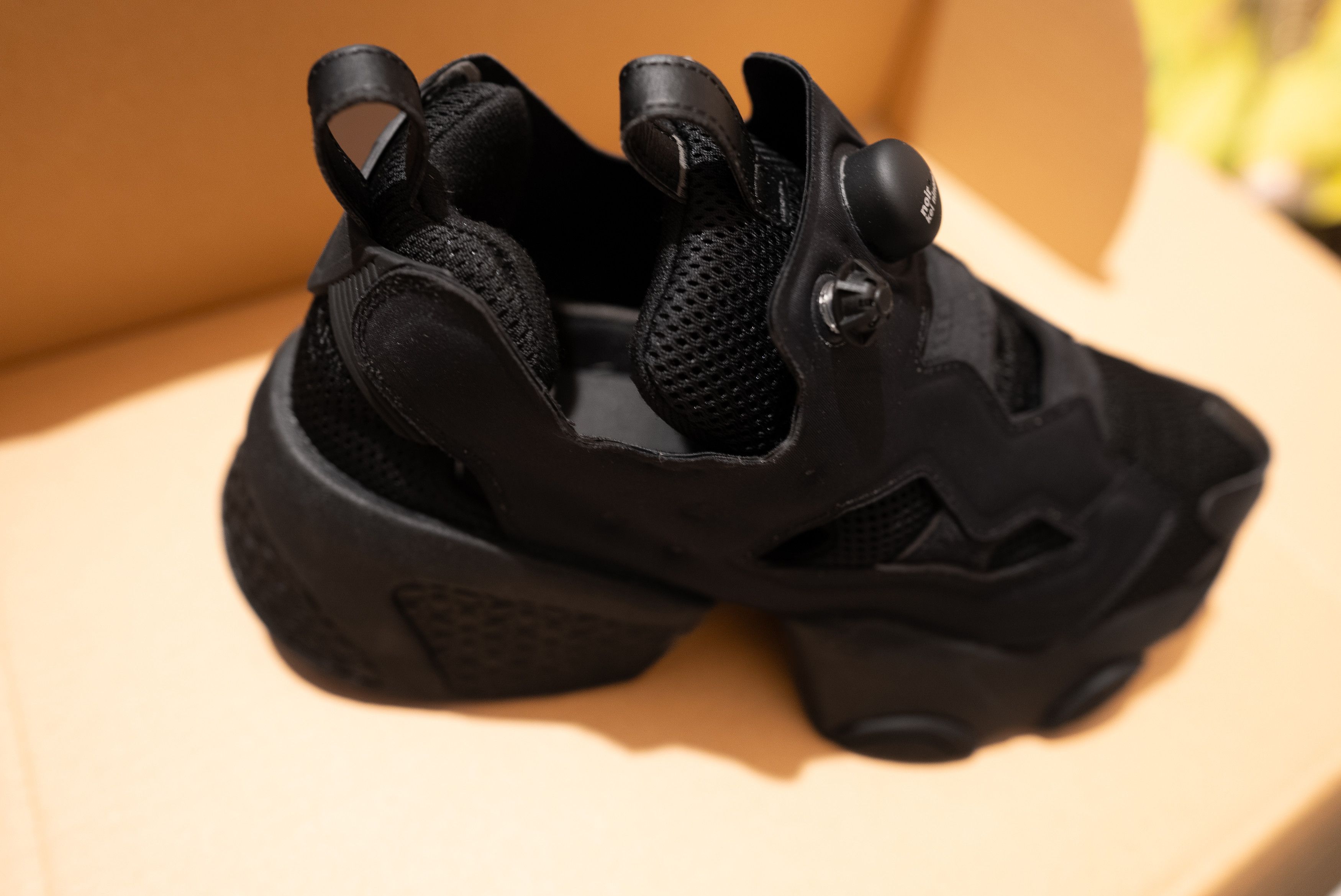 Noir Kei Ninomiya Noir Kei Ninomiya x Reebok Insta Pump Sora sneakers Size US 10 / EU 43 - 5 Thumbnail