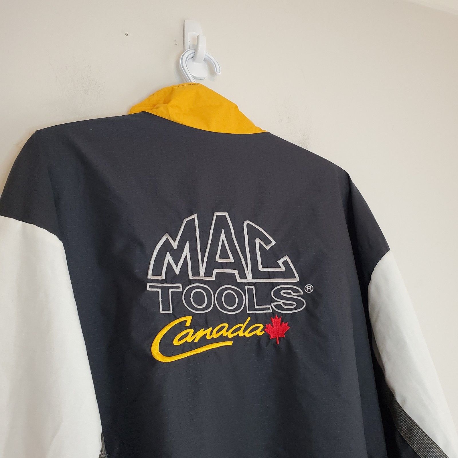 Vintage Vintage 90s Mac Tools windbreaker jacket gray size XL Size US XL / EU 56 / 4 - 4 Thumbnail