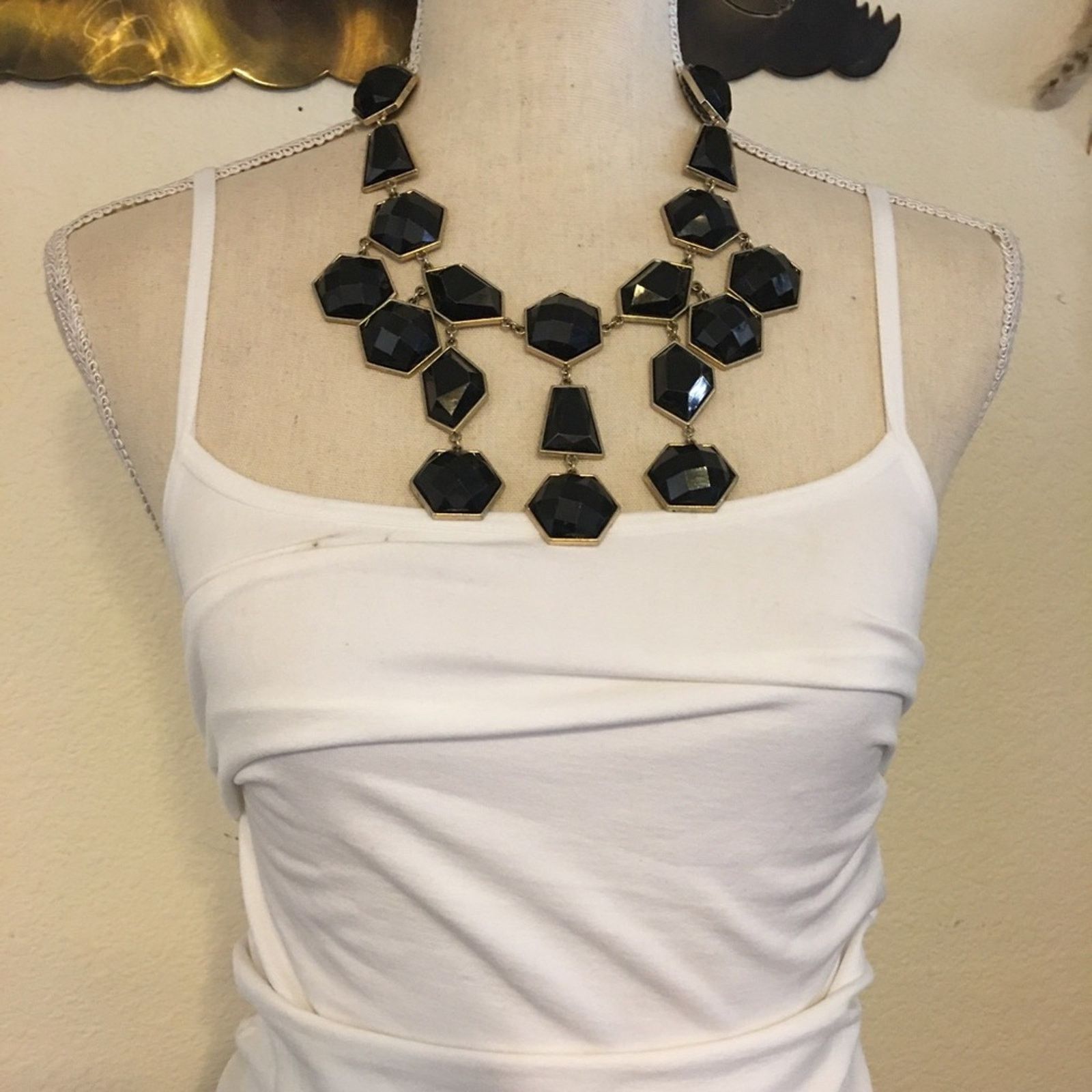 Jewelry Large black geometric faceted stone chandelier necklace Size ONE SIZE - 3 Thumbnail