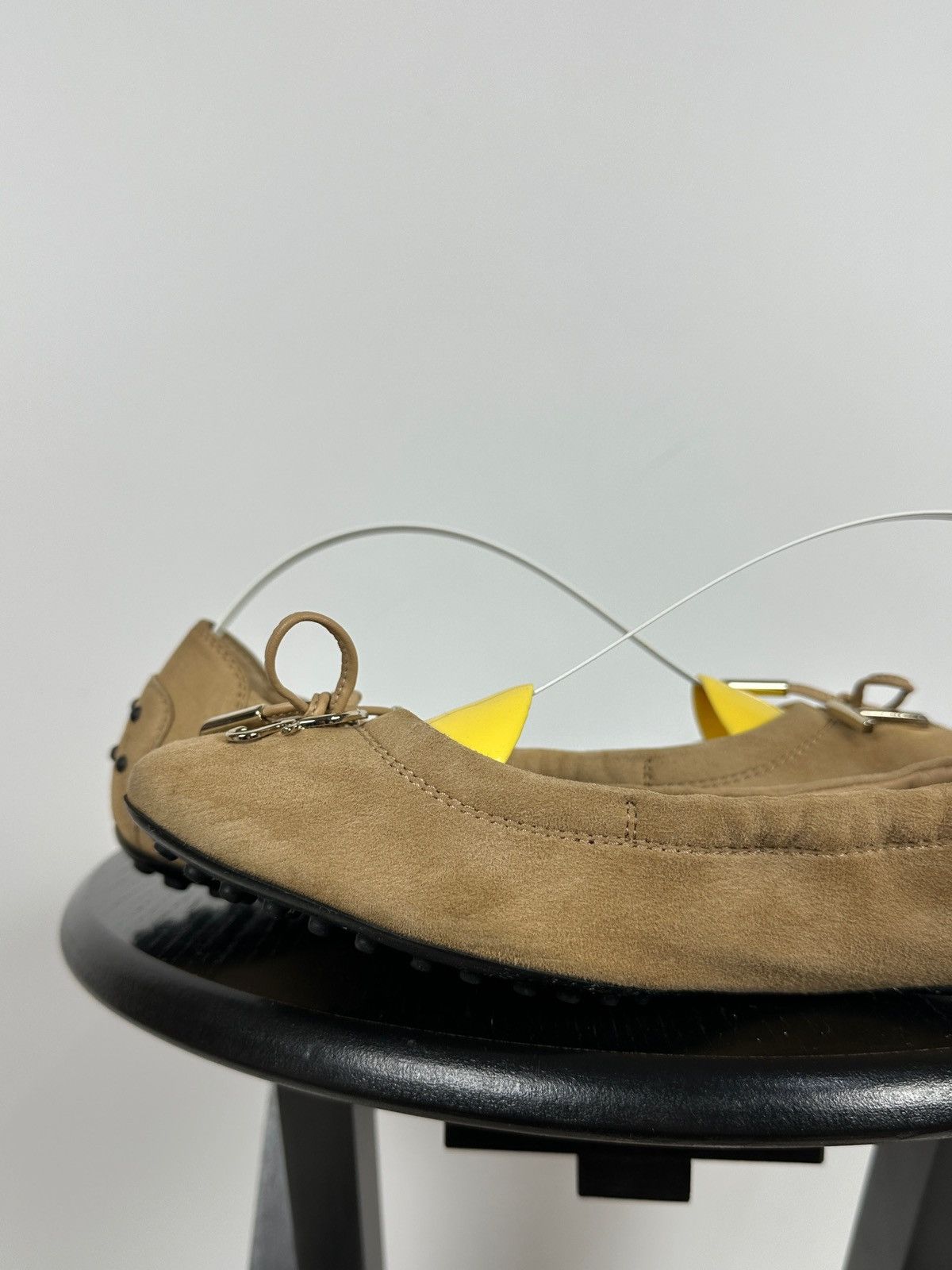 Tod's Tod’s Beige Suede Ballet Flats Size US 8.5 / IT 38.5 - 21 Thumbnail