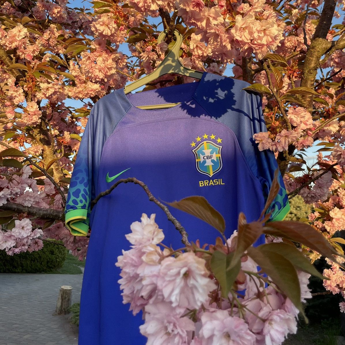 Nike Nike Football Brazil 🇧🇷 Jersey Size US M / EU 48-50 / 2 - 1 Thumbnail
