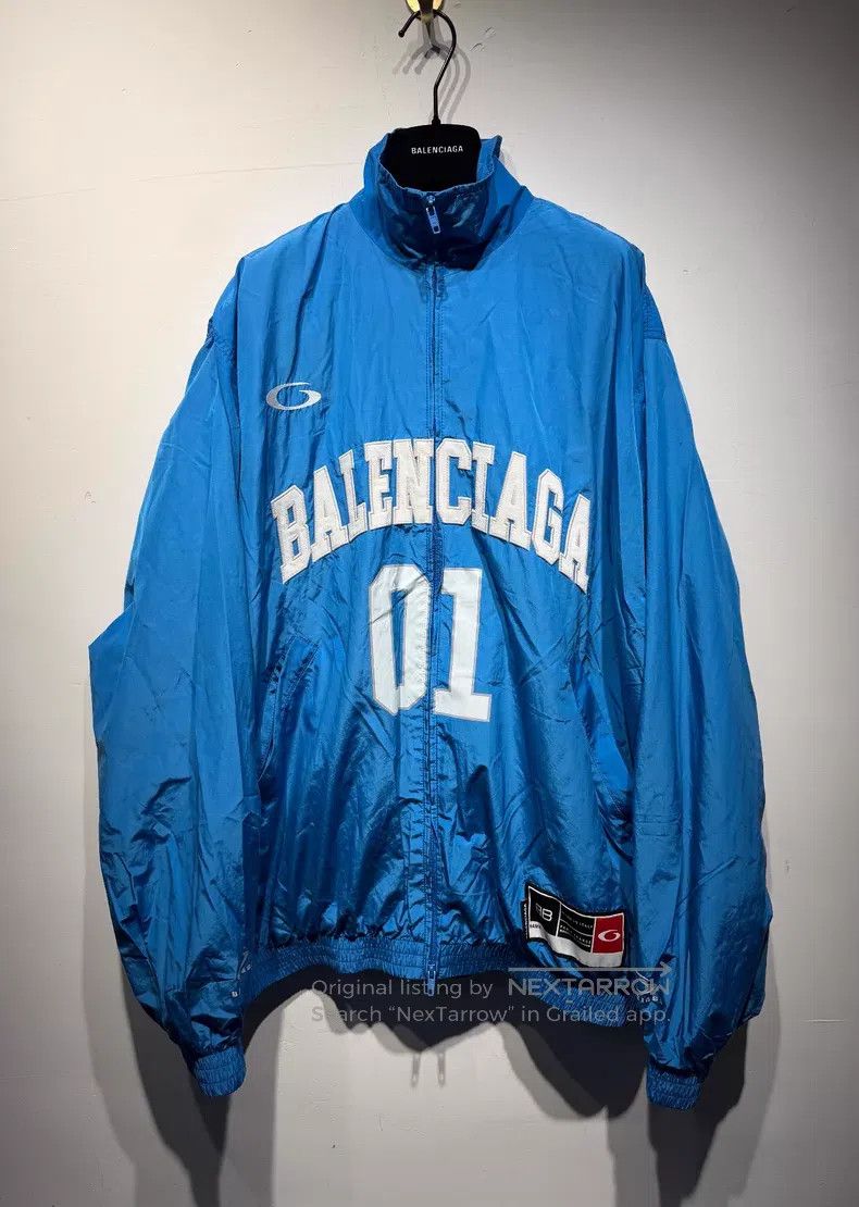 Balenciaga Balenciaga Digital Embroidered Zip-Up Stand Collar Long Sl Size US XS / EU 42 / 0 - 1 Thumbnail