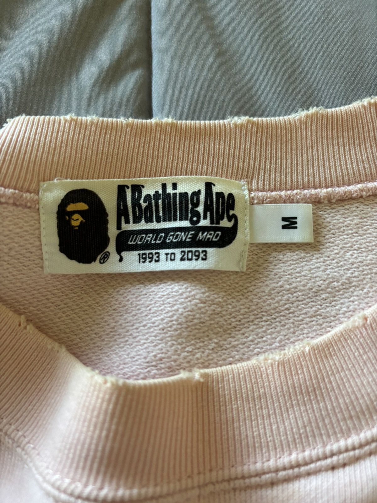 Bape Bape vintage pink crewneck sweatshirt Size US M / EU 48-50 / 2 - 4 Thumbnail