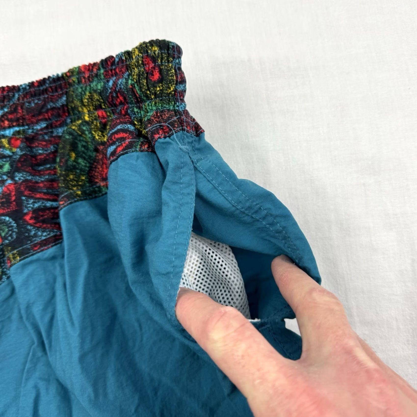 Ocean Pacific VINTAGE Ocean Pacific Trunks Adult XL Beach Swimming Tribal Abstract 90s Blue Mens Size US 36 / EU 52 - 6 Thumbnail