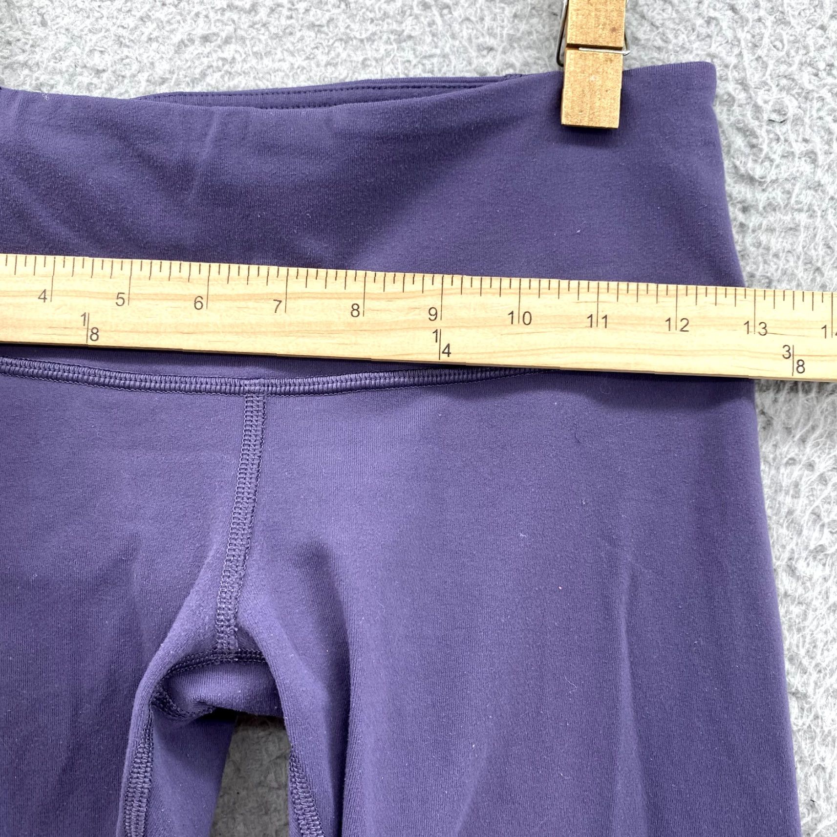 Lululemon Lululemon Leggings Women's 4 Purple Crop Low Rise Running Jogging Gym Athleisure Size 27" / US 4 / IT 40 - 3 Thumbnail