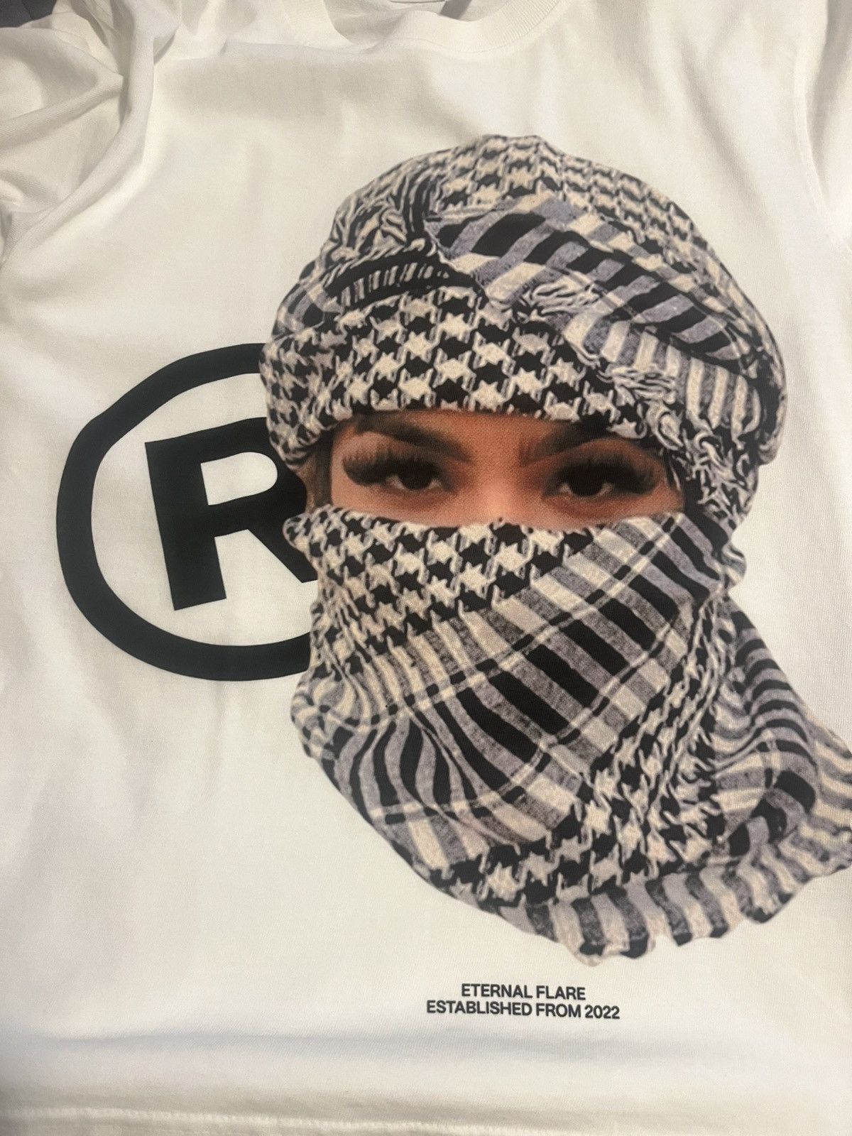 Other White “Assassin” face T-Shirt Size US M / EU 48-50 / 2 - 4 Thumbnail