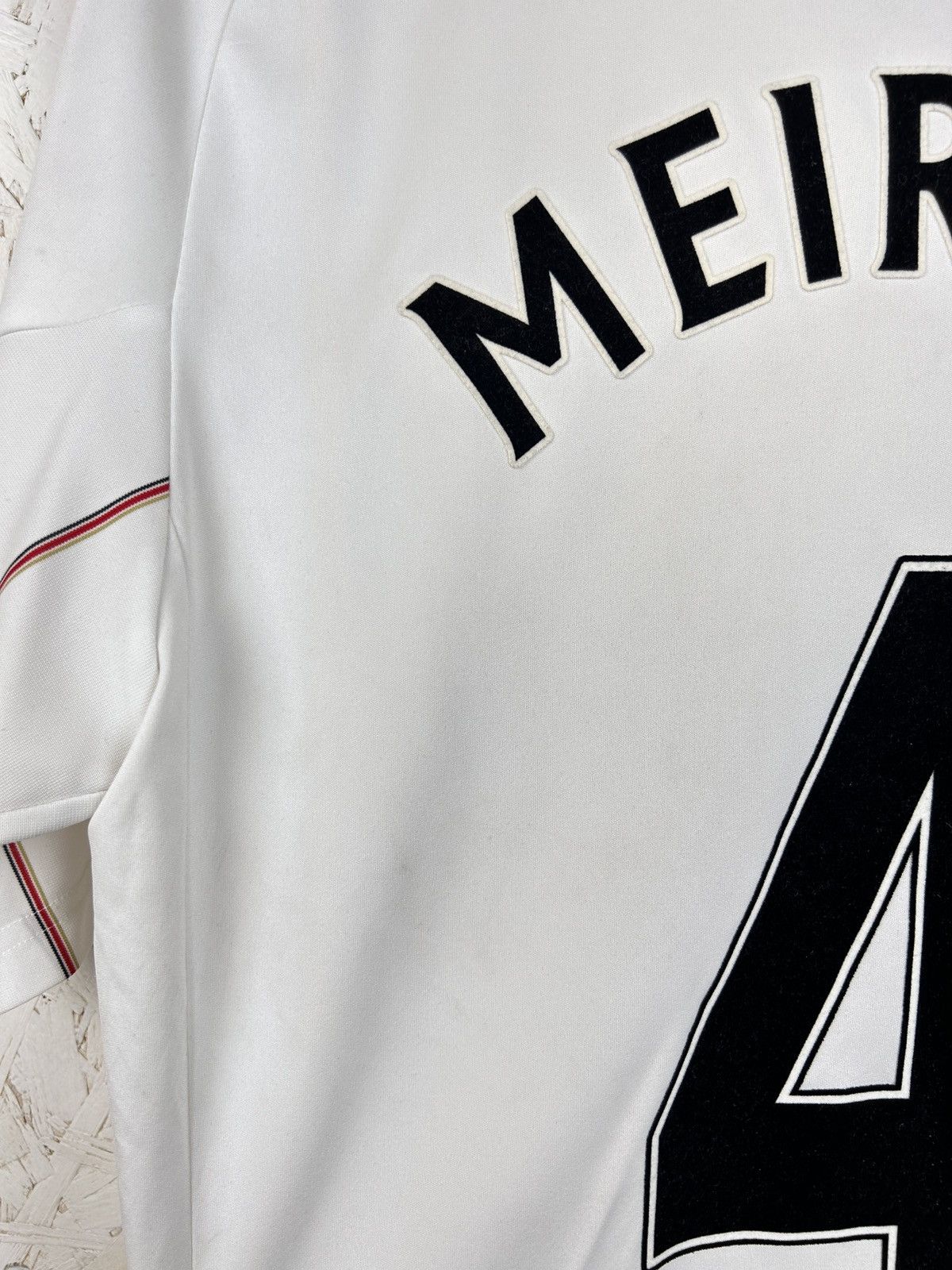 Adidas Vintage Adidas Liverpool #4 Meireles 2010/11 Away Kit Jersey Size US M / EU 48-50 / 2 - 3 Thumbnail