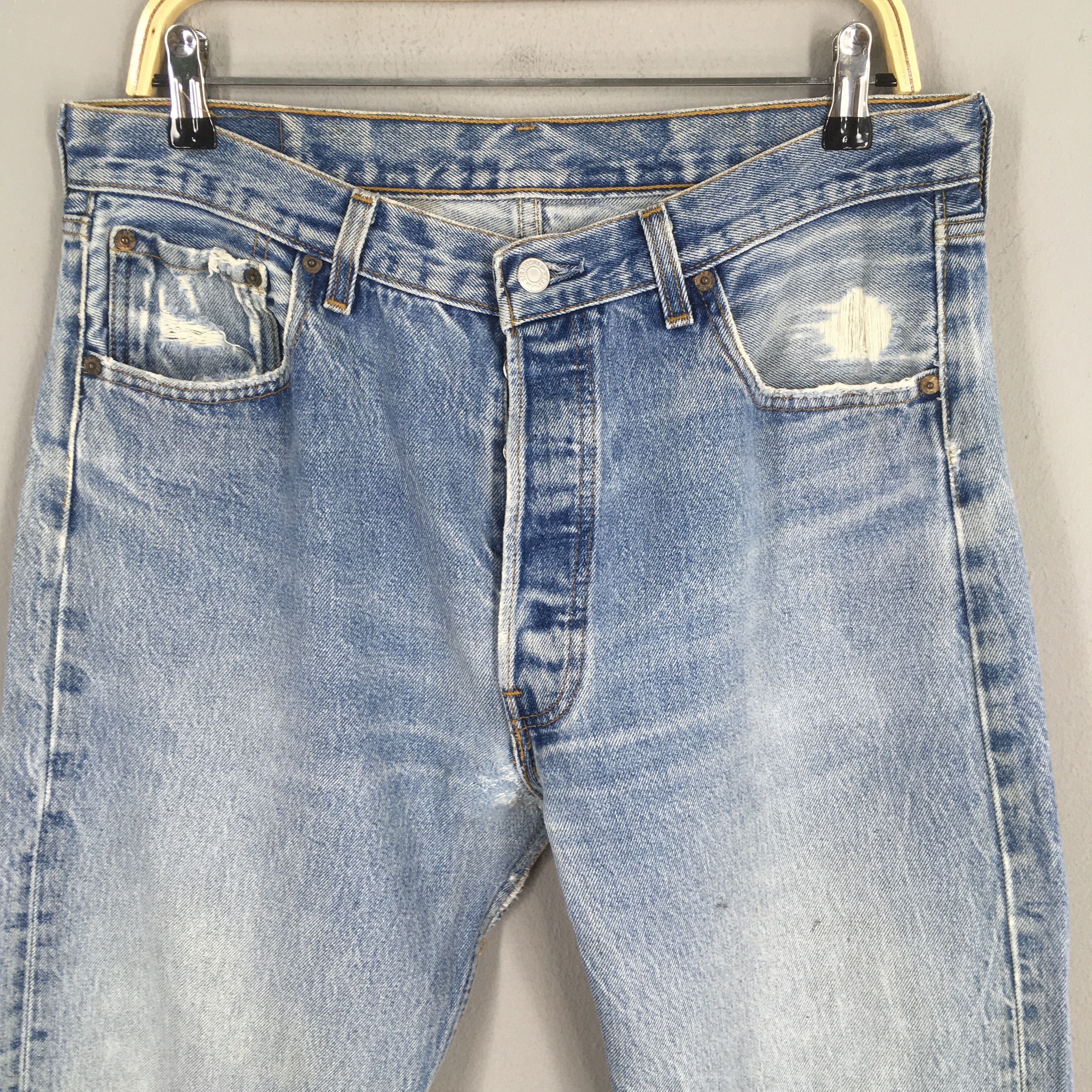 Size 32x32 Vintage 1990s Levi's 501 Faded Blue Jeans