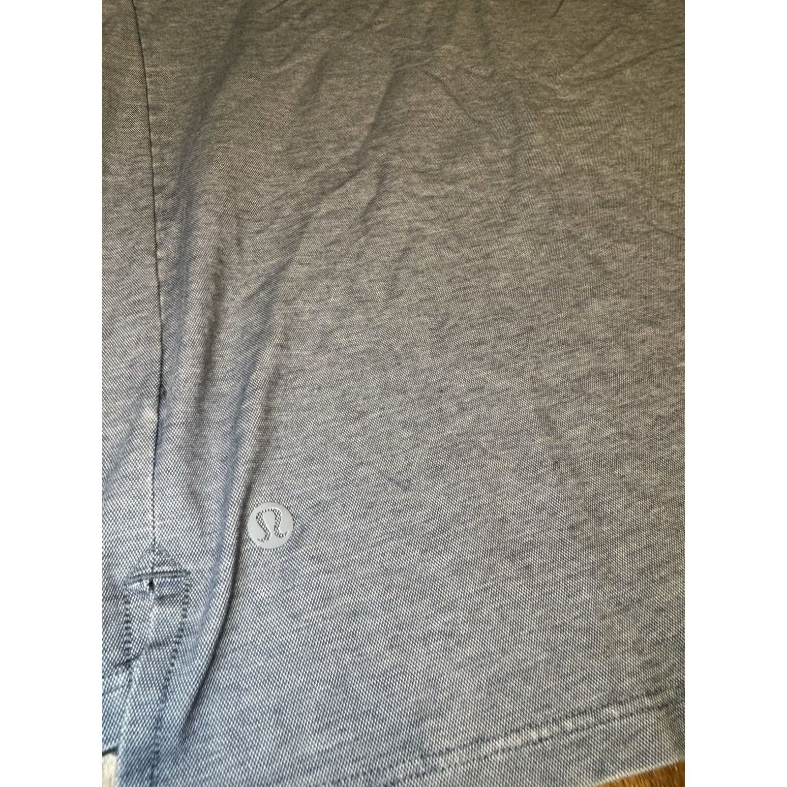 Lululemon Lululemon Blue Denim Distressed Short Sleeve Shirt - Medium Size US M / EU 48-50 / 2 - 8 Thumbnail