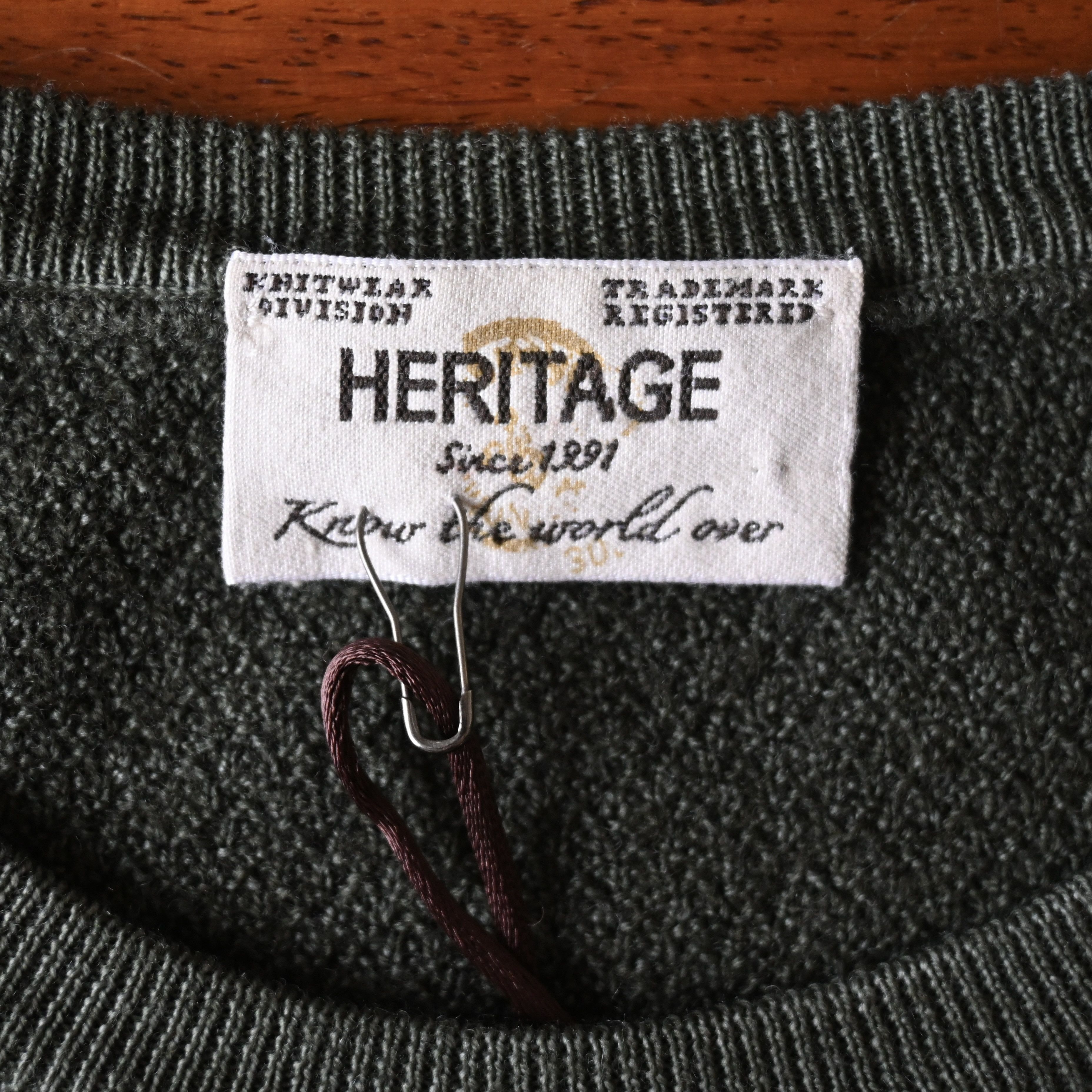 Other HERITAGE extra fine wool kinit sweater made in Italy Size US S / EU 44-46 / 1 - 11 Thumbnail