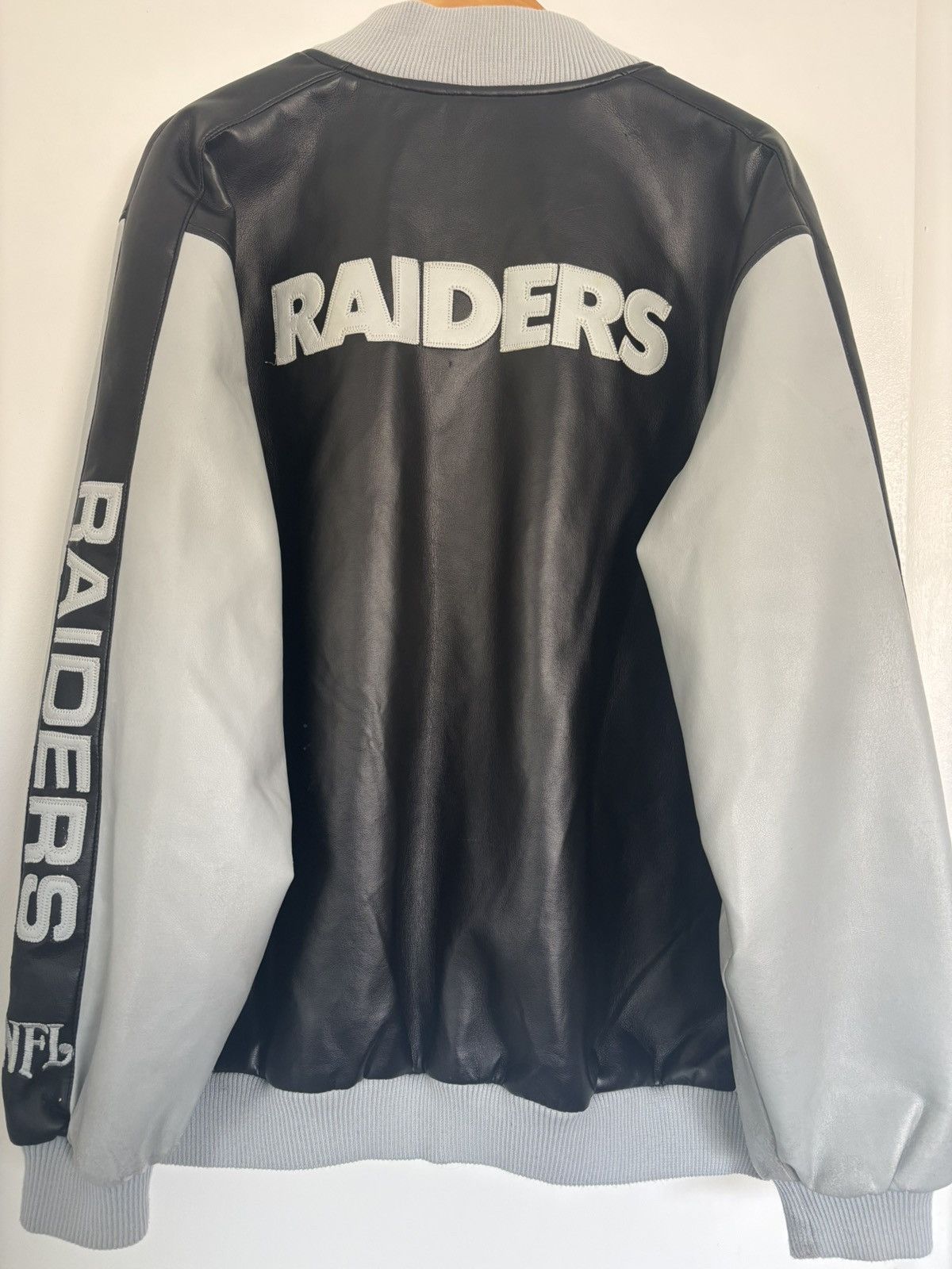 NFL Vintage Oakland Raiders Jacket Embroidered Size US L / EU 52-54 / 3 - 4 Thumbnail