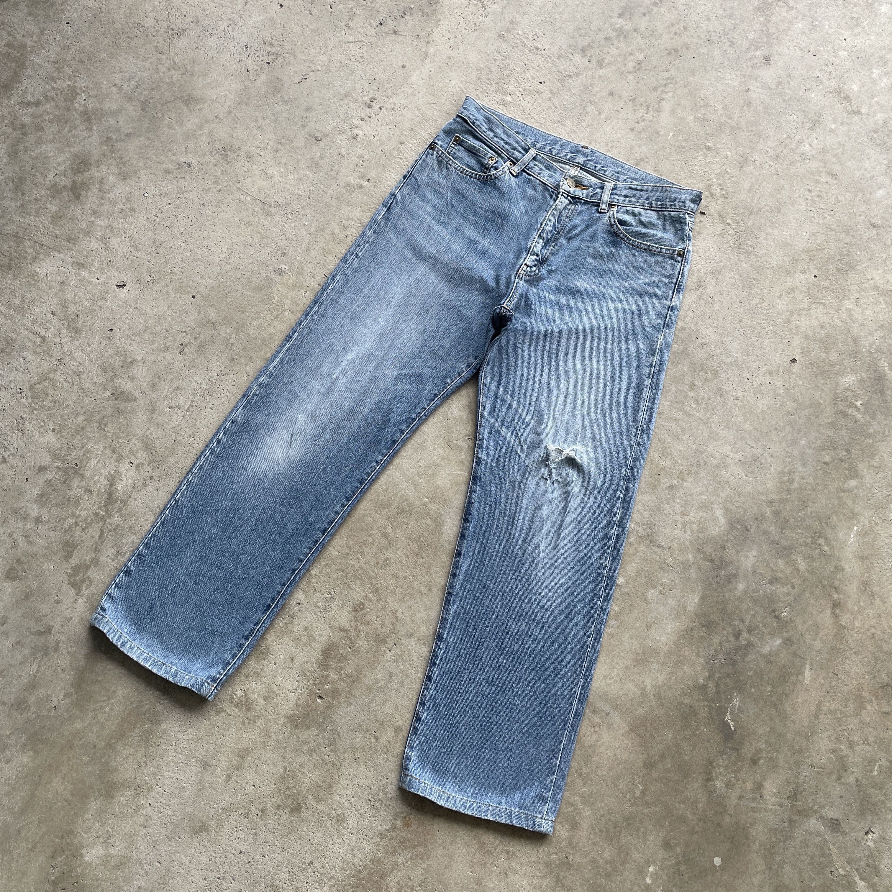 Japanese Brand W32 VINTAGE JAPANESE DISTRESSED JEANS FADED DENIM PANTS Size US 32 / EU 48 - 1 Thumbnail