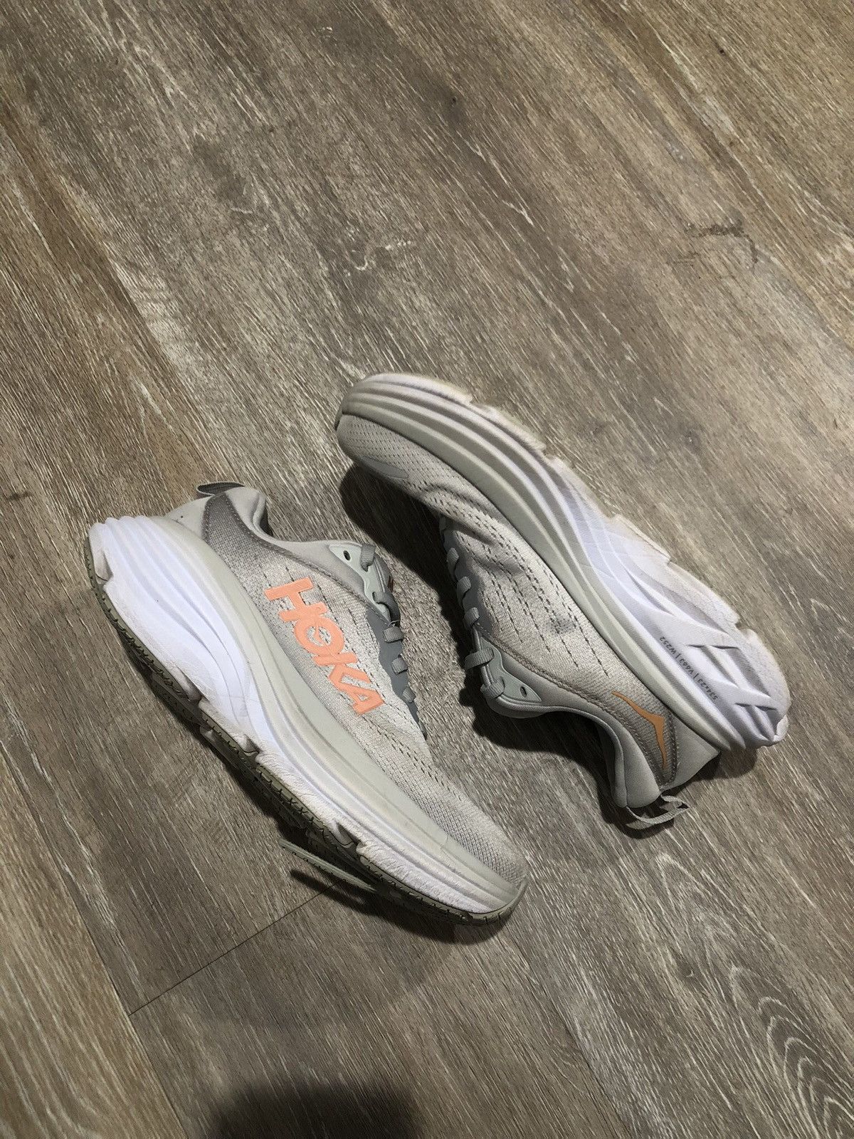 Hoka Hoka One One Bondi 8 Shoes Womens Size 6.5 Wide Gray Size US 6.5 / IT 36.5 - 2 Thumbnail