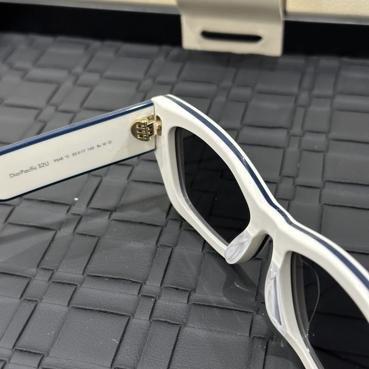 Dior DIOR DIORPACIFIC S2U 95A8 SUNGLASSES Size ONE SIZE - 7 Thumbnail