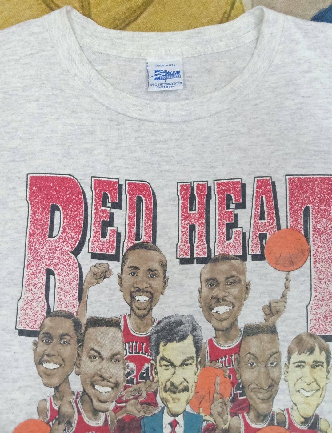 NBA × Vintage Vintage 90s NBA Playoffs Chicago Bulls Red Heat T-shirt Size US L / EU 52-54 / 3 - 16 Thumbnail