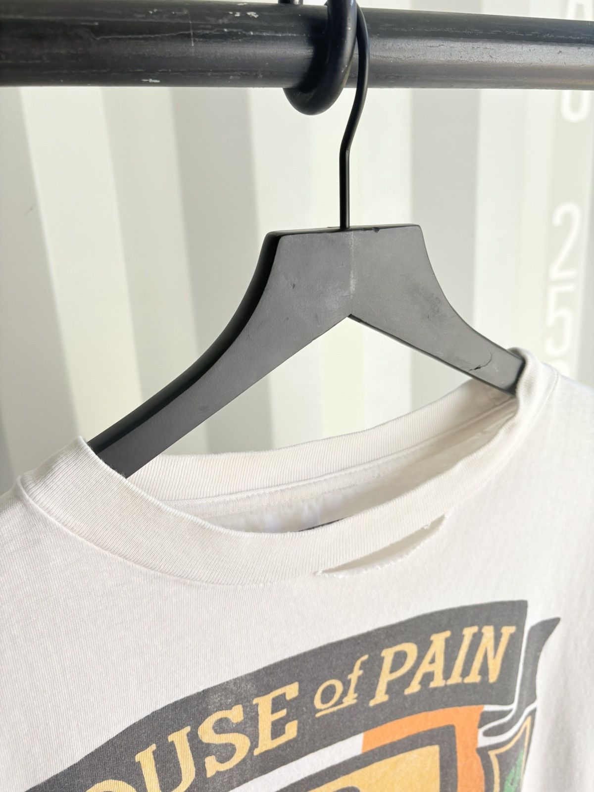 Band Tees Vintage House of Pain Jump Around Shirt Thrashed Faded Boxy Size US XL / EU 56 / 4 - 4 Thumbnail