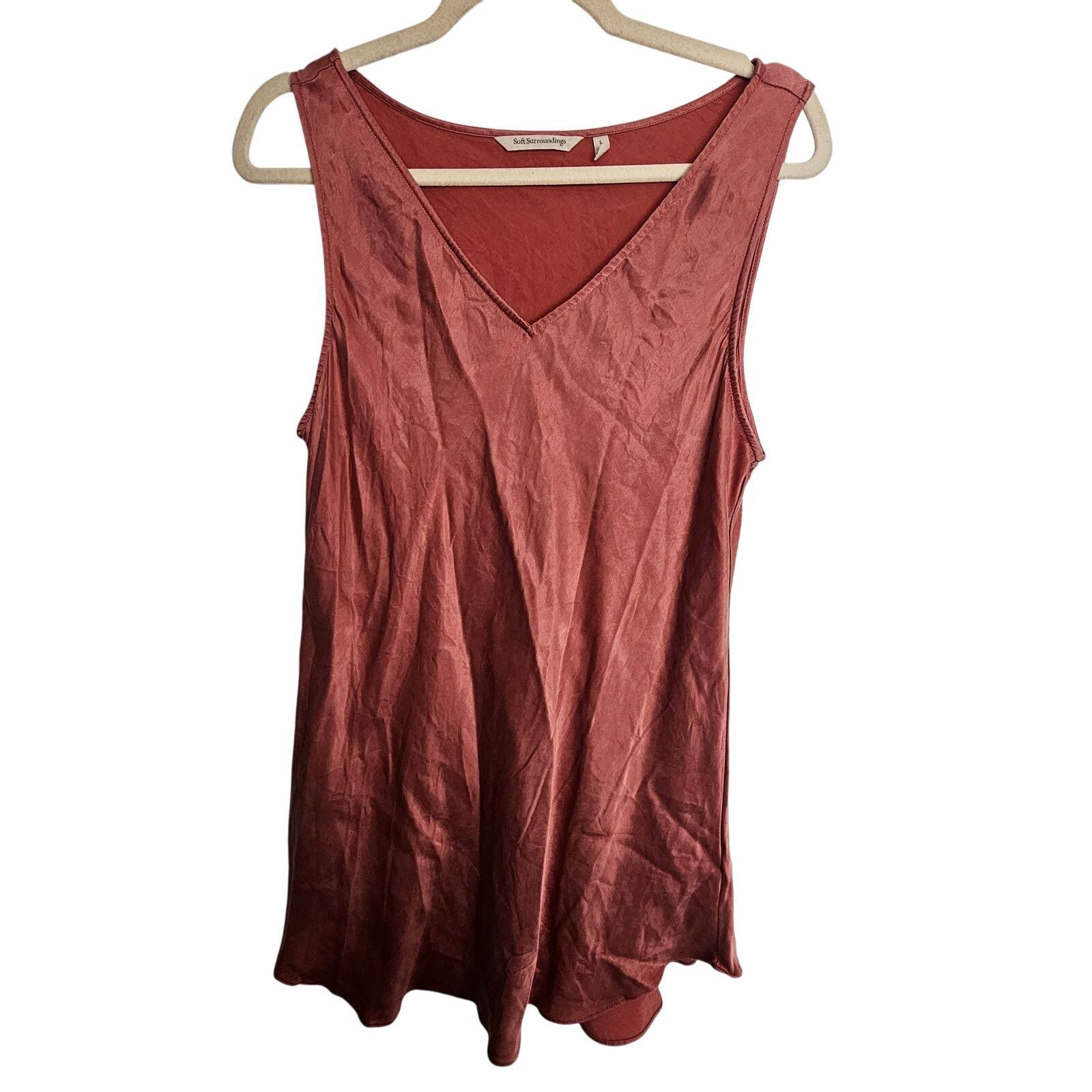 Soft Surroundings Soft Surroundings Womens V-Neck Tank Top Sz L Shiny Classic Size L / US 10 / IT 46 - 1 Thumbnail