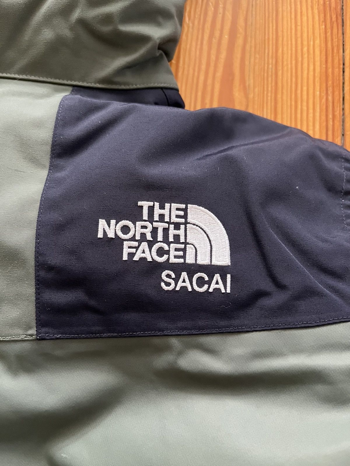 Sacai × The North Face Sacai The North Face Down Bomber Jacket AW17 Olive Green Size US M / EU 48-50 / 2 - 3 Thumbnail