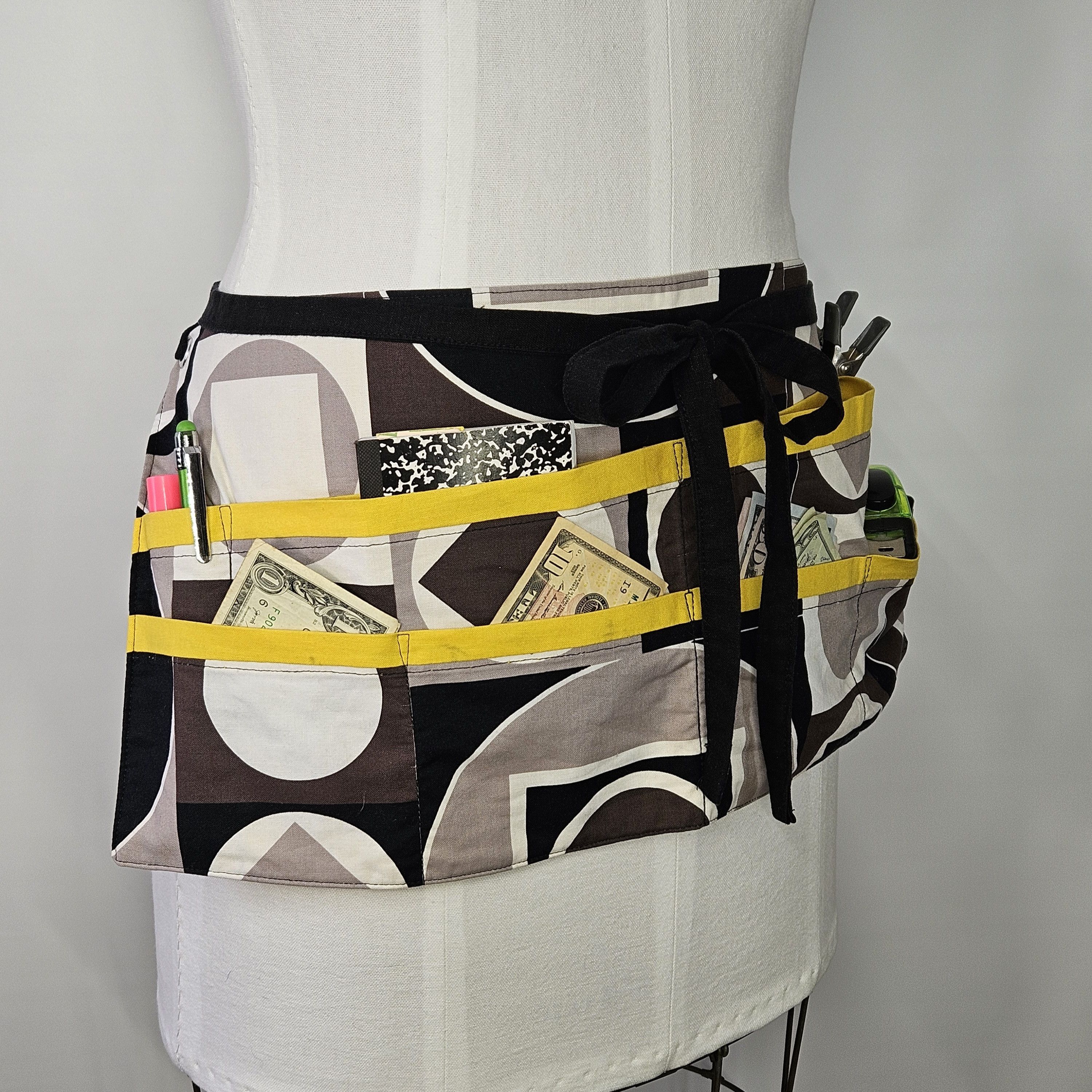 Handmade Utility Apron OS Craft Vendor Artist Yard Sale Yellow Black Size ONE SIZE - 11 Thumbnail